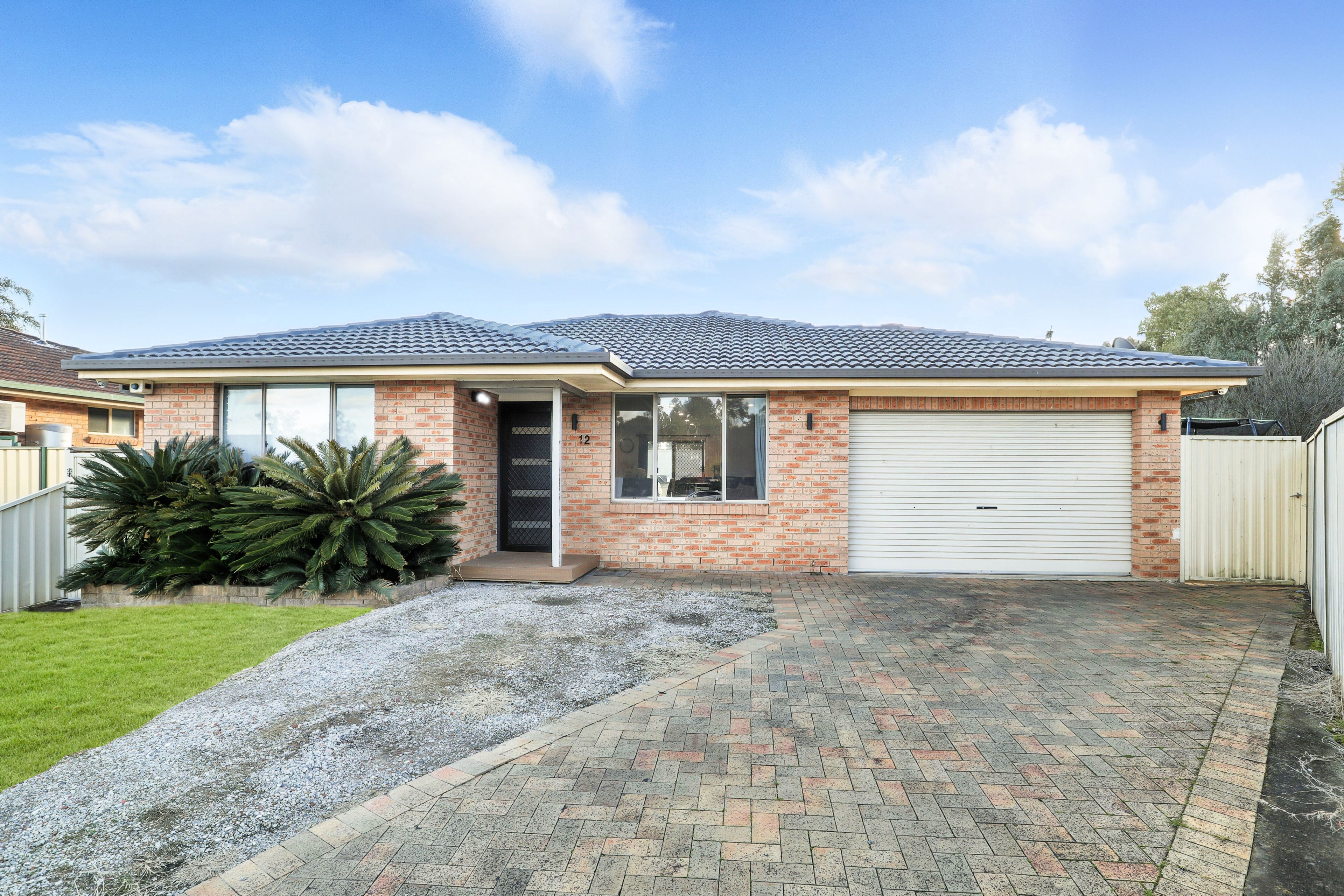 12 Amanda Close, Dean Park, NSW 2761