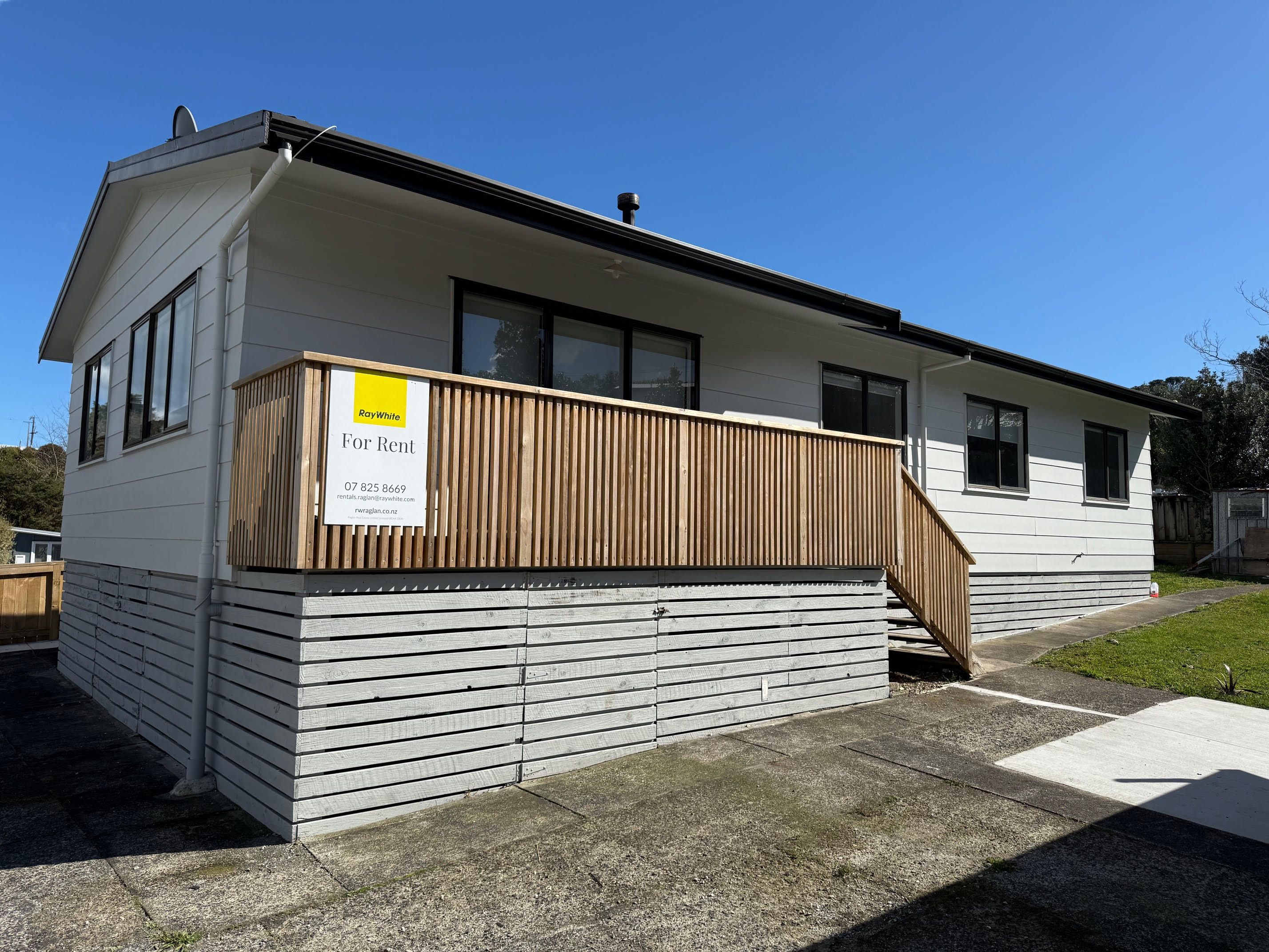 13B East Street, Raglan, Waikato District