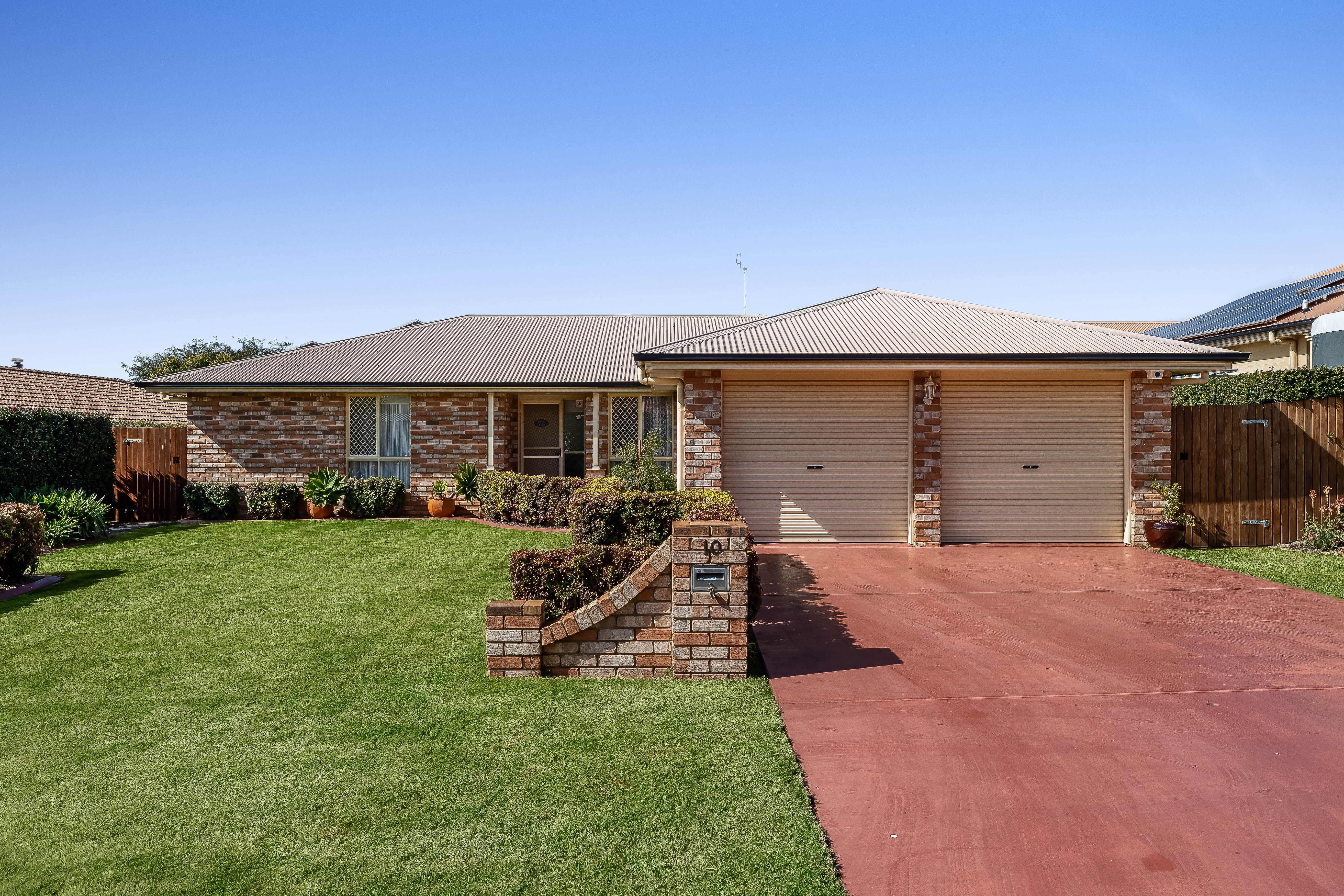 10 Chifley Court, Middle Ridge QLD 4350