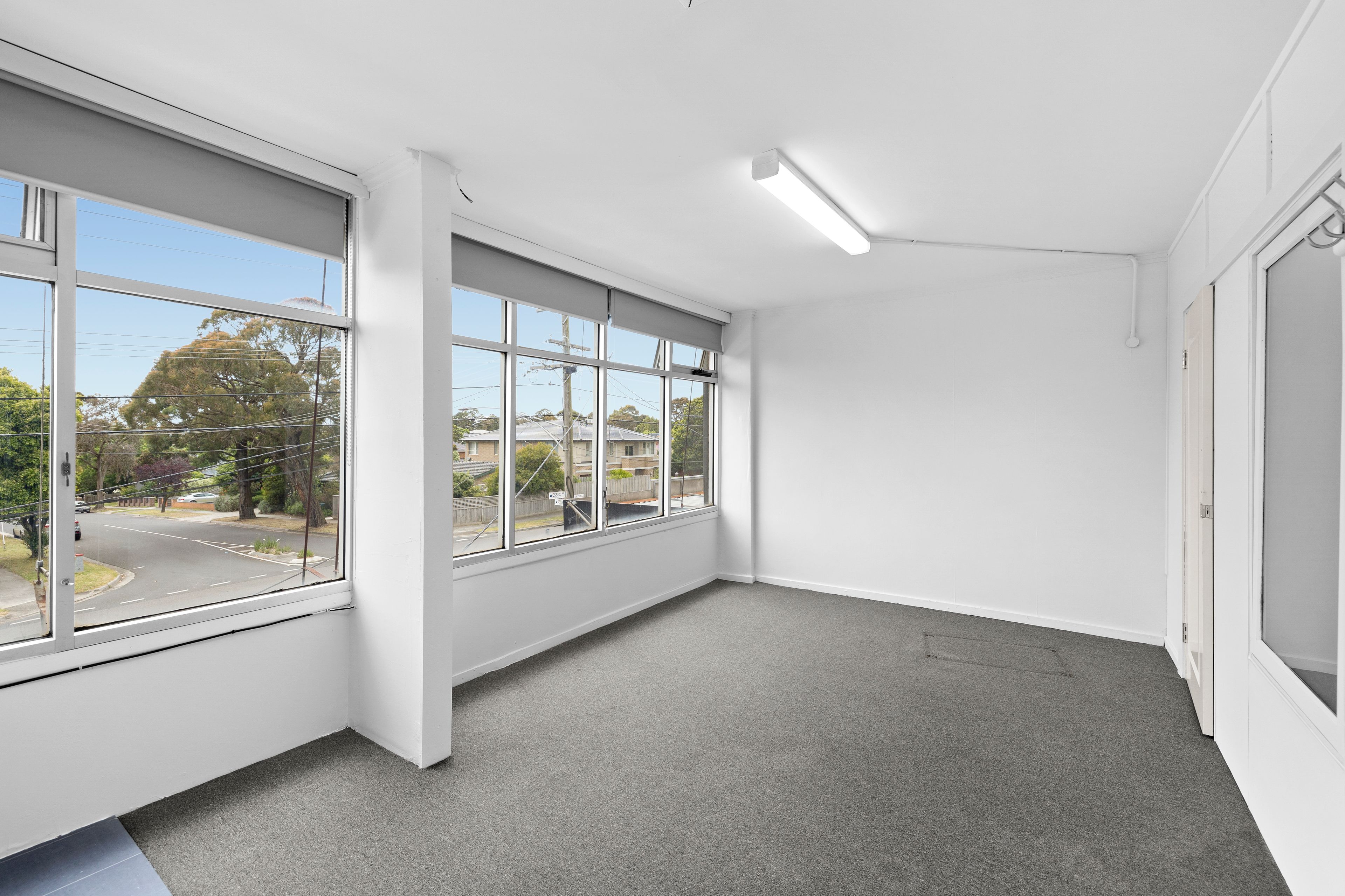 2/62 Essex Road, Mount Waverley, VIC 3149