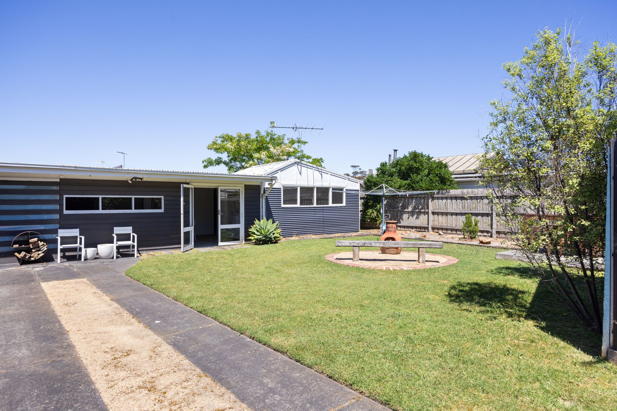 1847 Point Nepean Road — photo 9 of 30