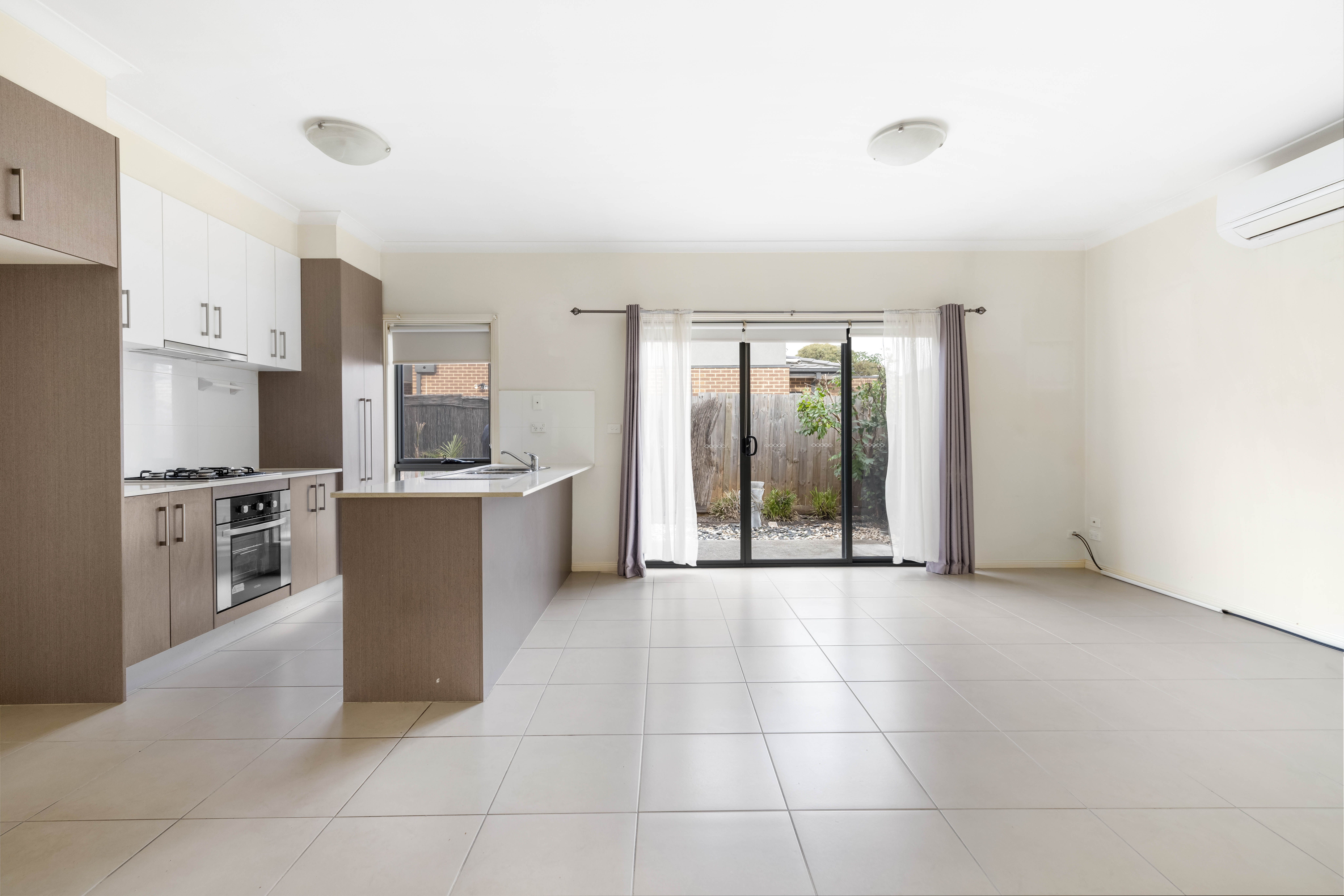 2/17 Hilda Street, Glenroy, VIC 3046