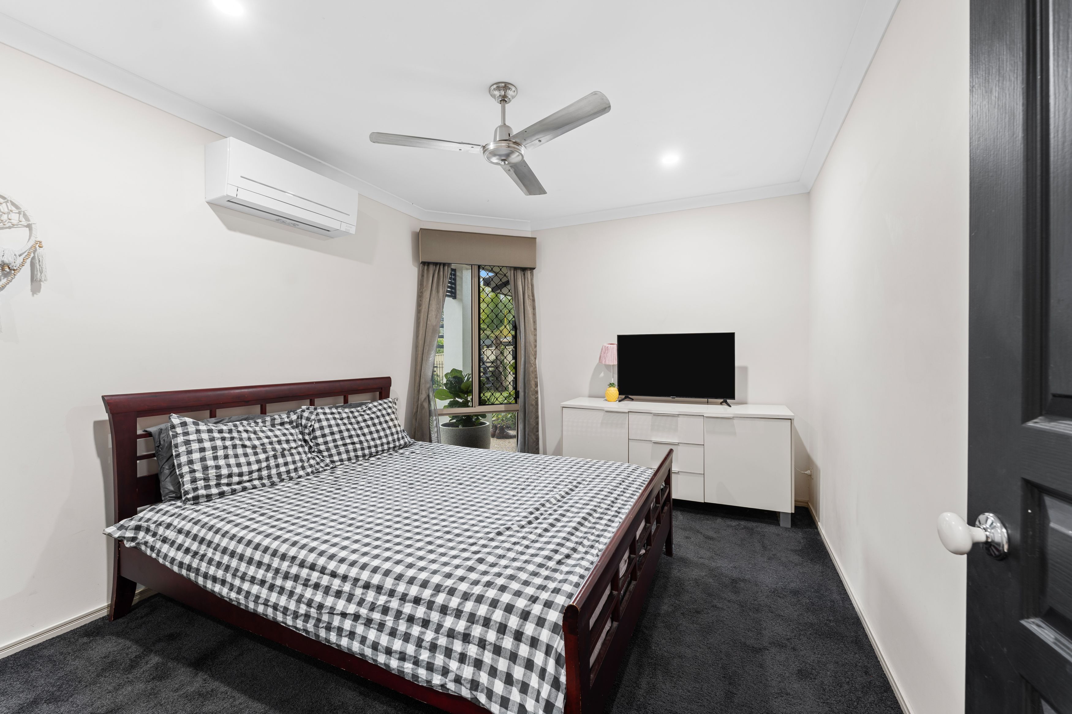 7 Greenway Place — photo 10 of 16