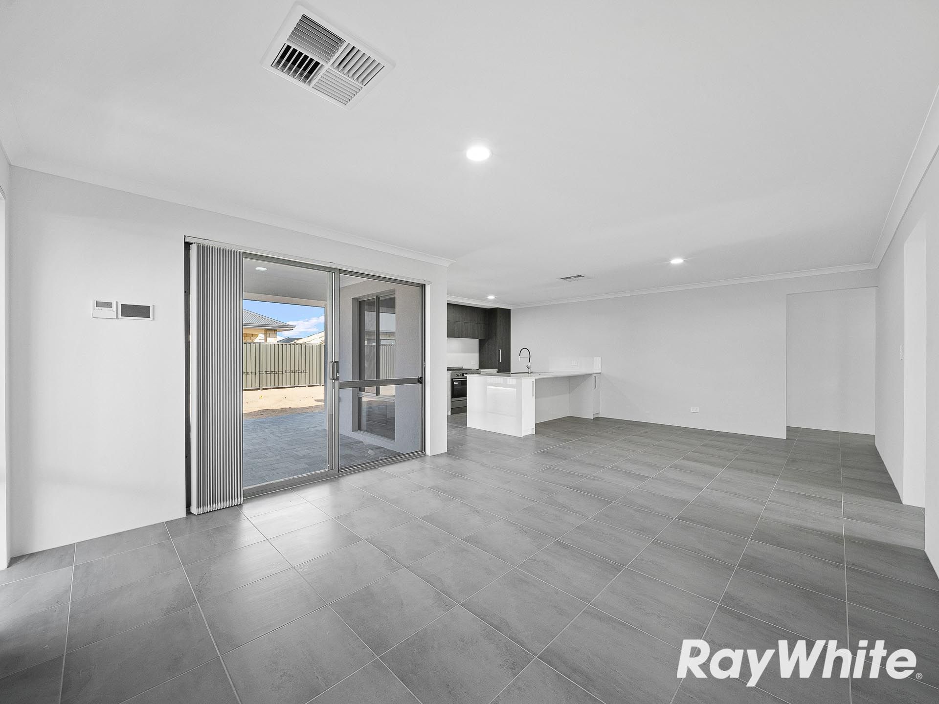 3 Carmel Way — photo 4 of 11