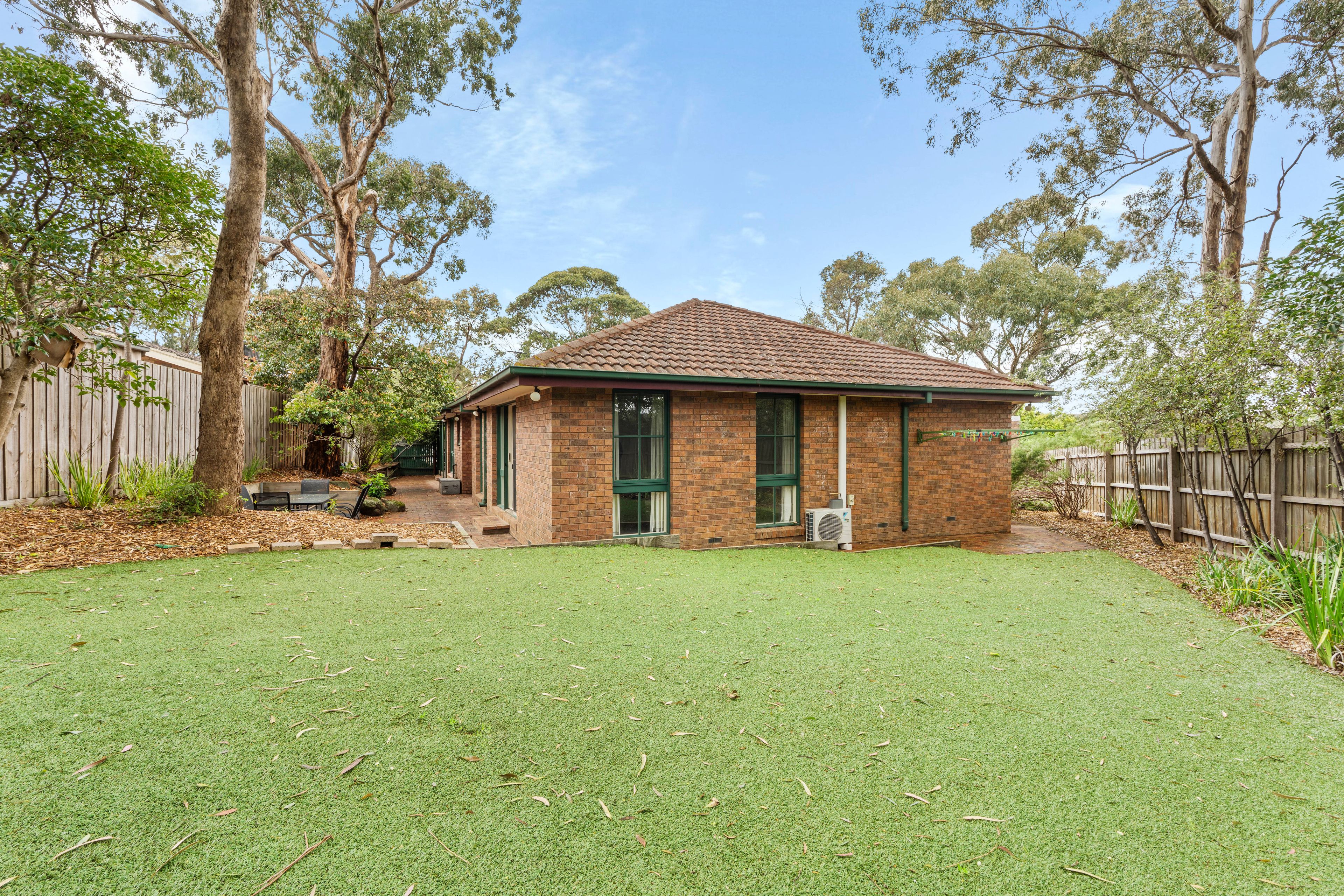 7 Angus Court — photo 13 of 15