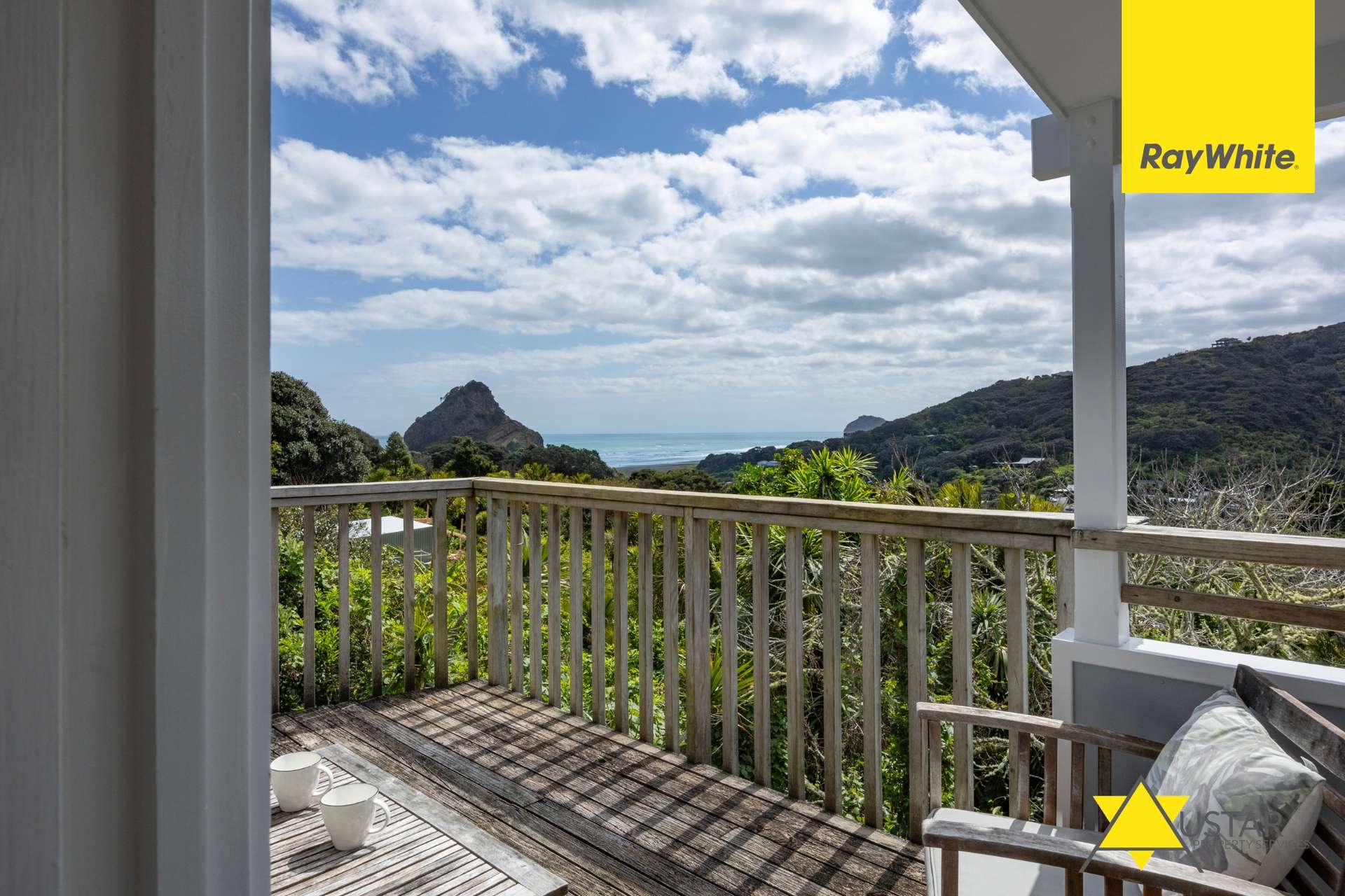 90 Seaview Road photo 19