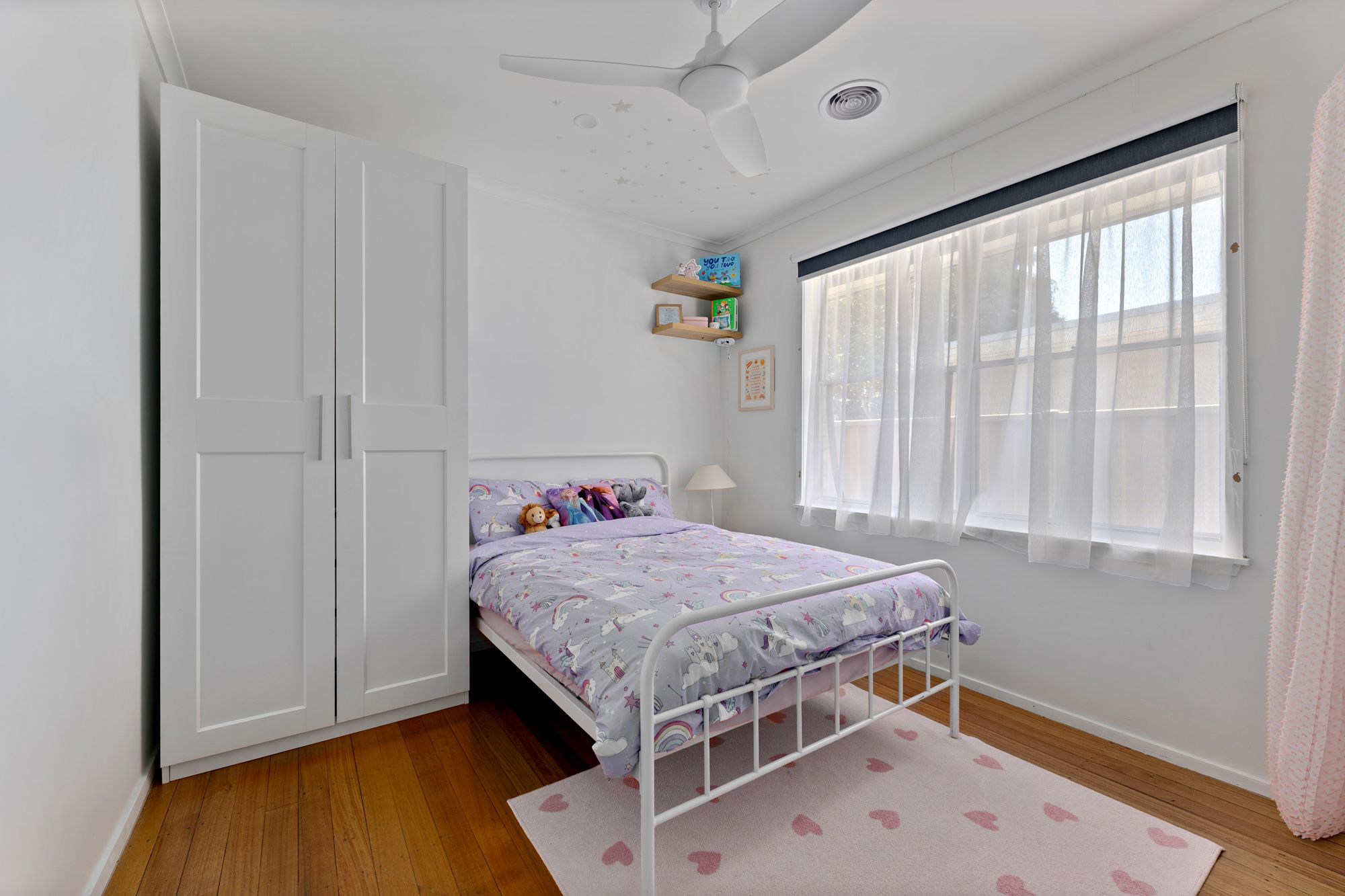 4 Kaye Crescent — photo 8 of 12