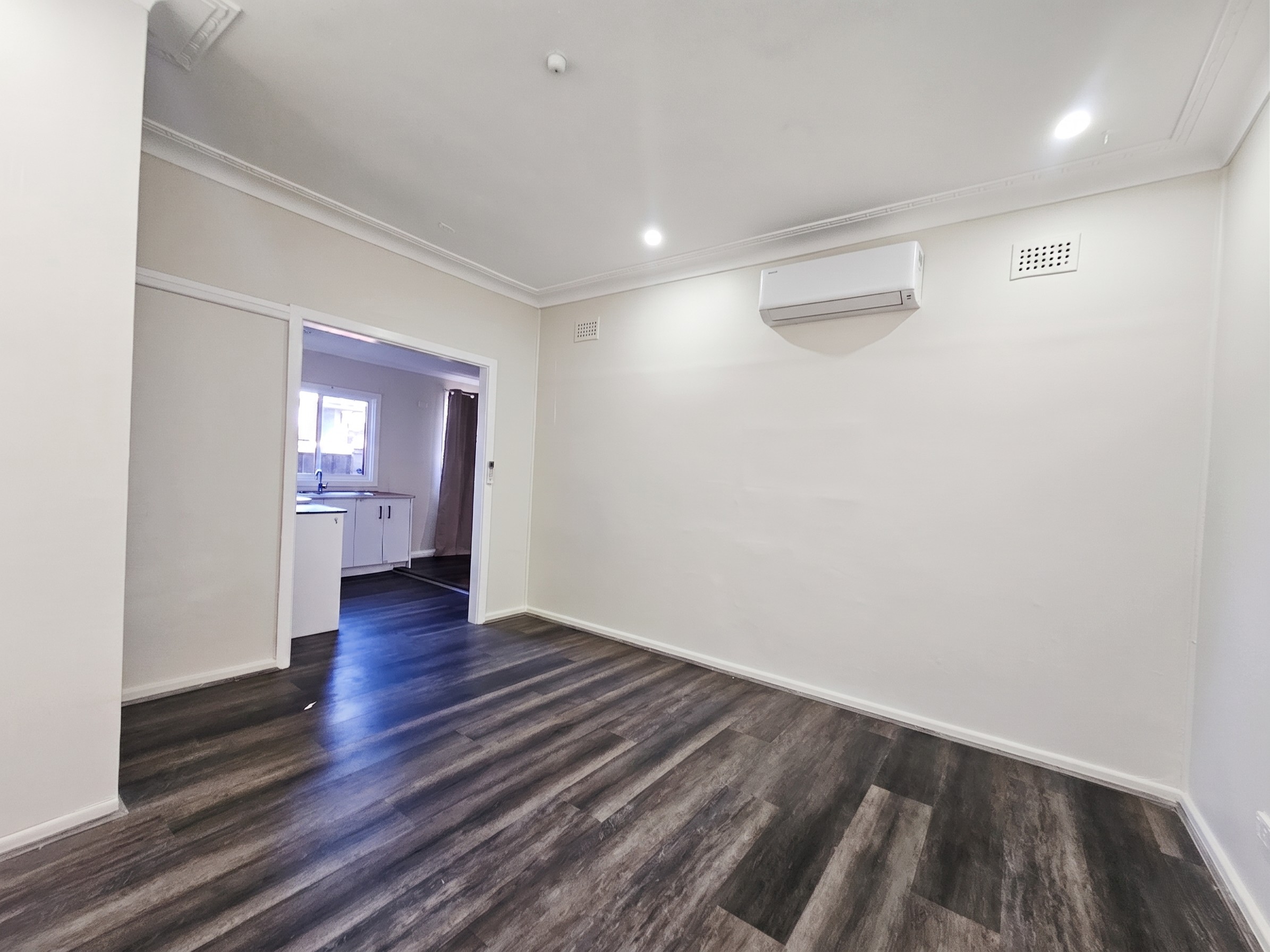 17 Melbourne Street, Oxley Park, NSW 2760