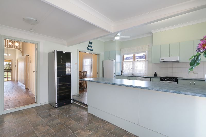114 Reid Street — photo 5 of 10