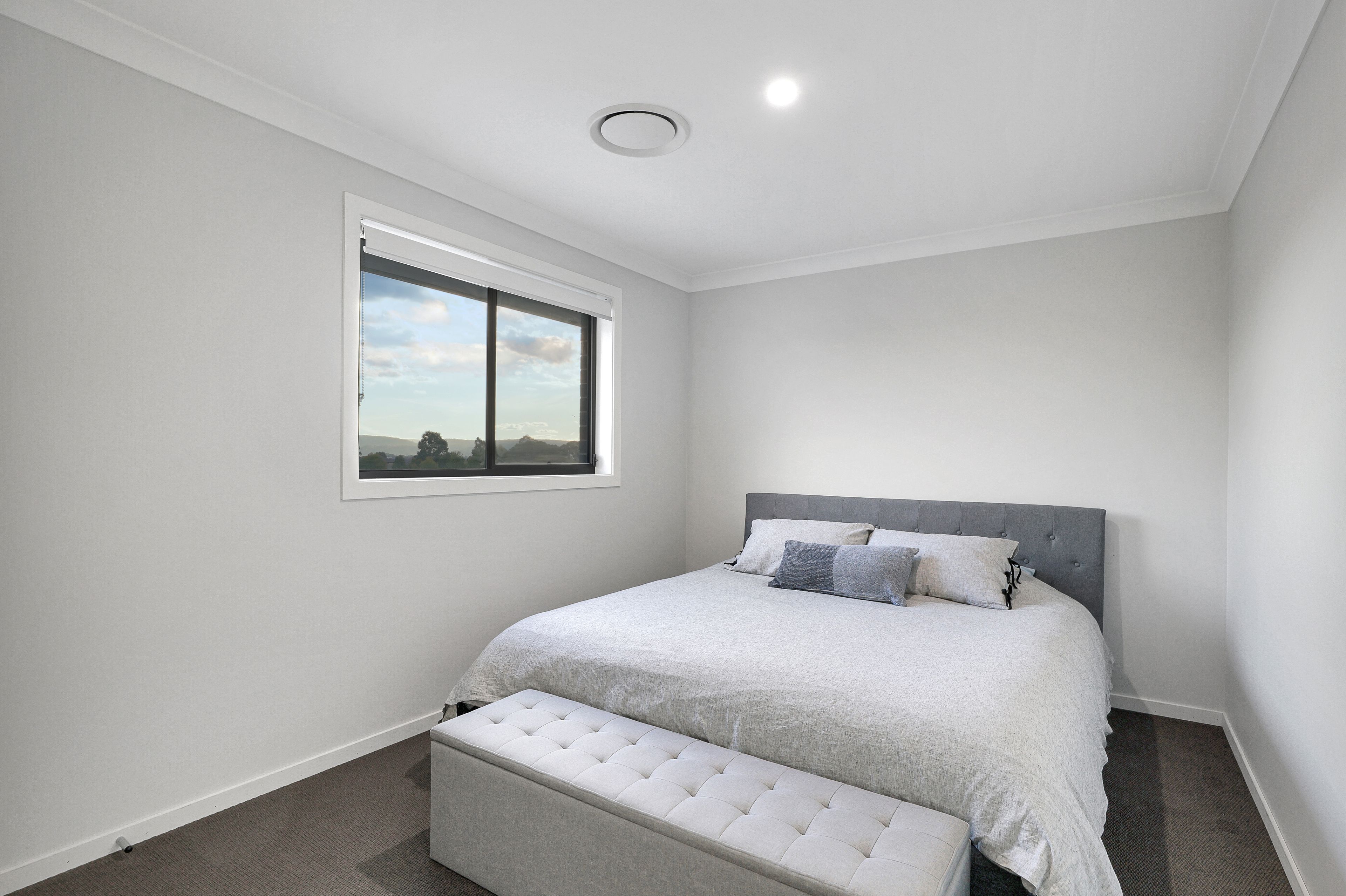 18 Woodgrove Place, Glenmore Park, NSW