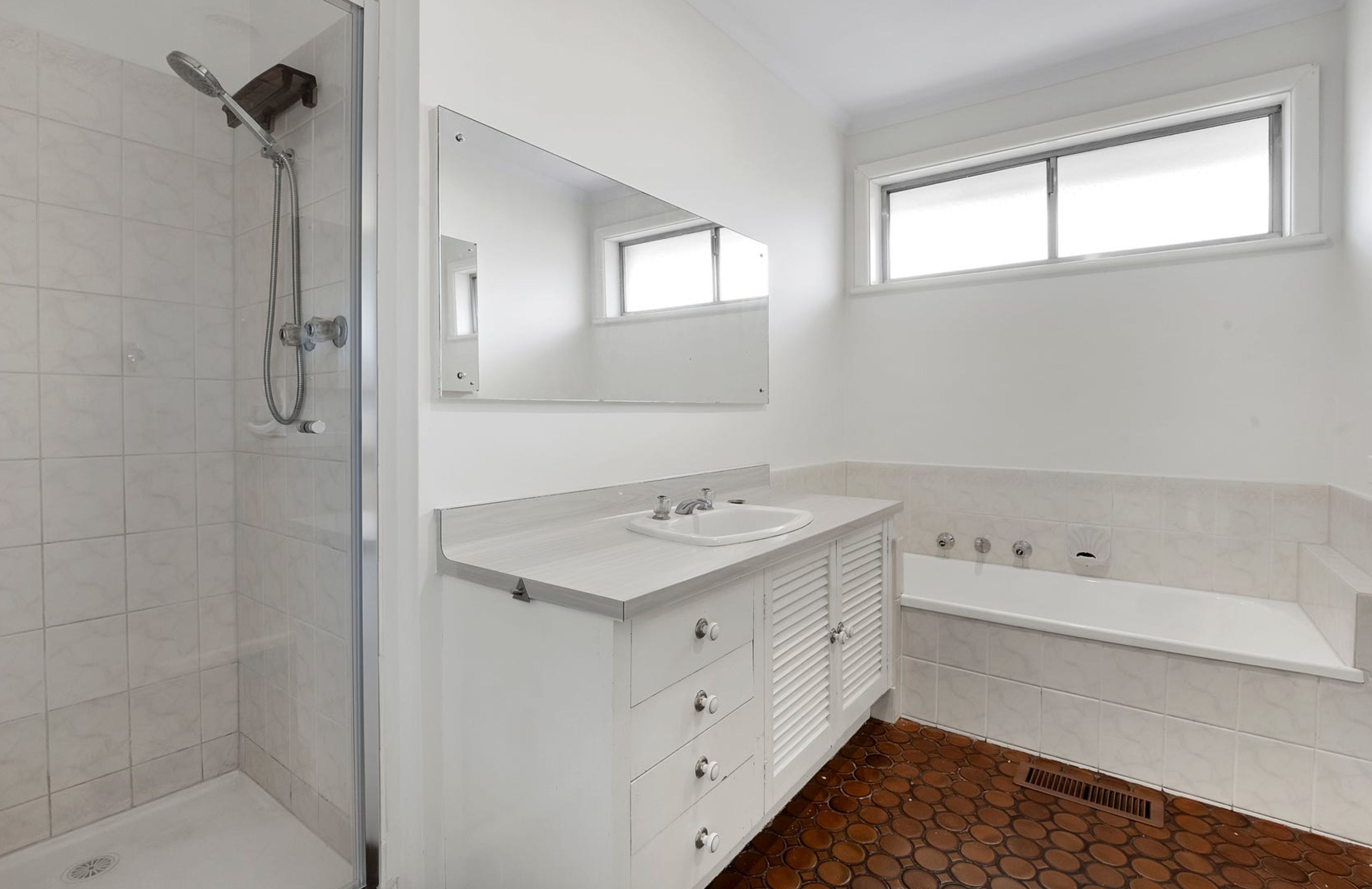 225 Banyule Road — photo 5 of 10