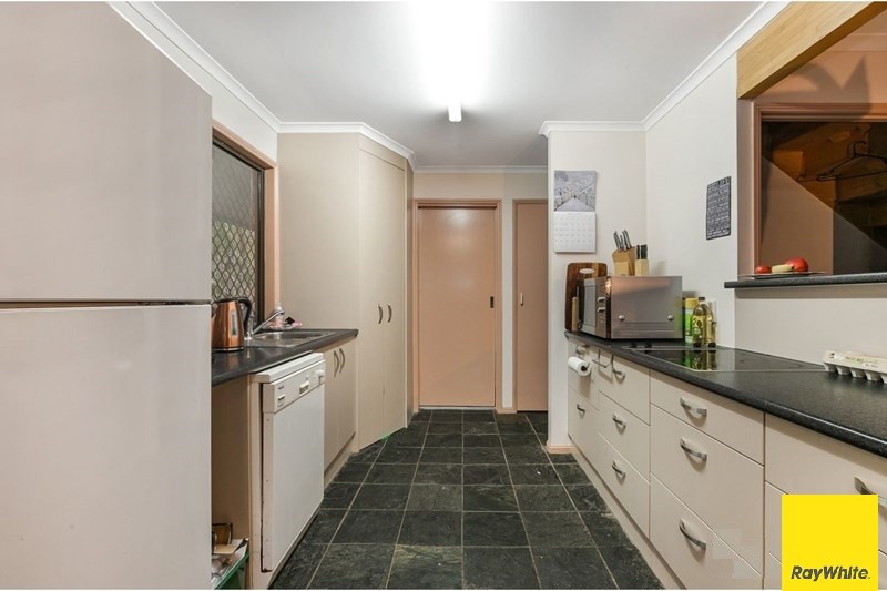 27 Buttler Street, Bellbird Park, QLD 4300