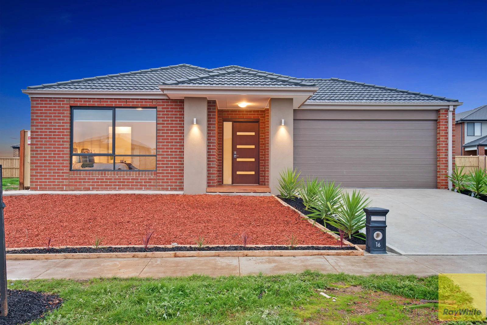 16 Trafford Drive, Truganina, VIC 3029