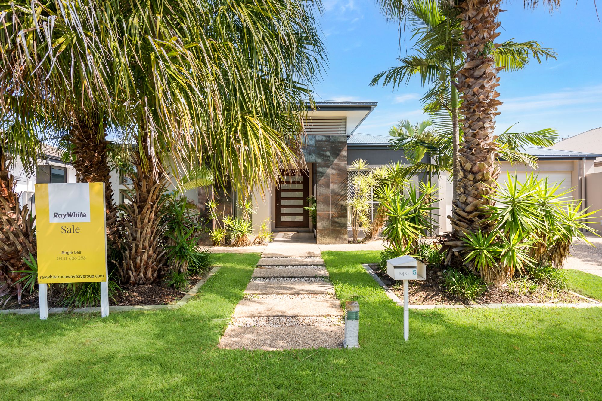 5 Iridium Drive, Hope Island QLD 4212