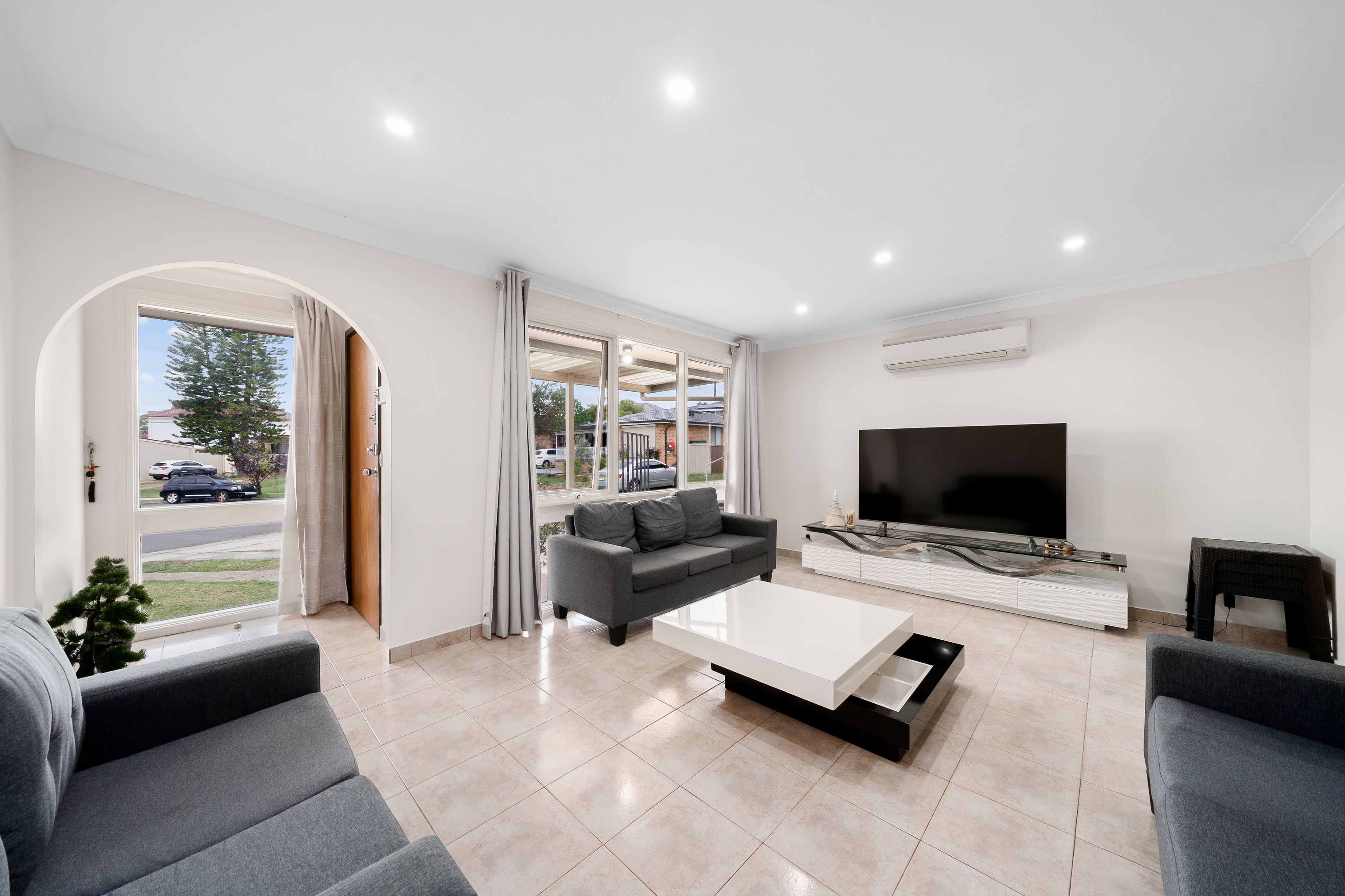 14 Shelley Place, Wetherill Park NSW 2164
