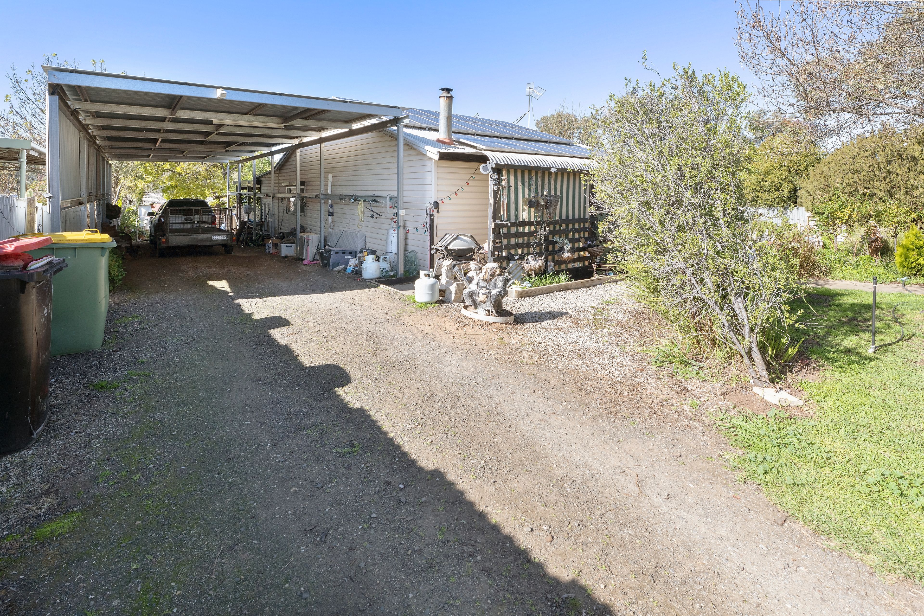 6 Bell Street — photo from Ray White Swan Hill