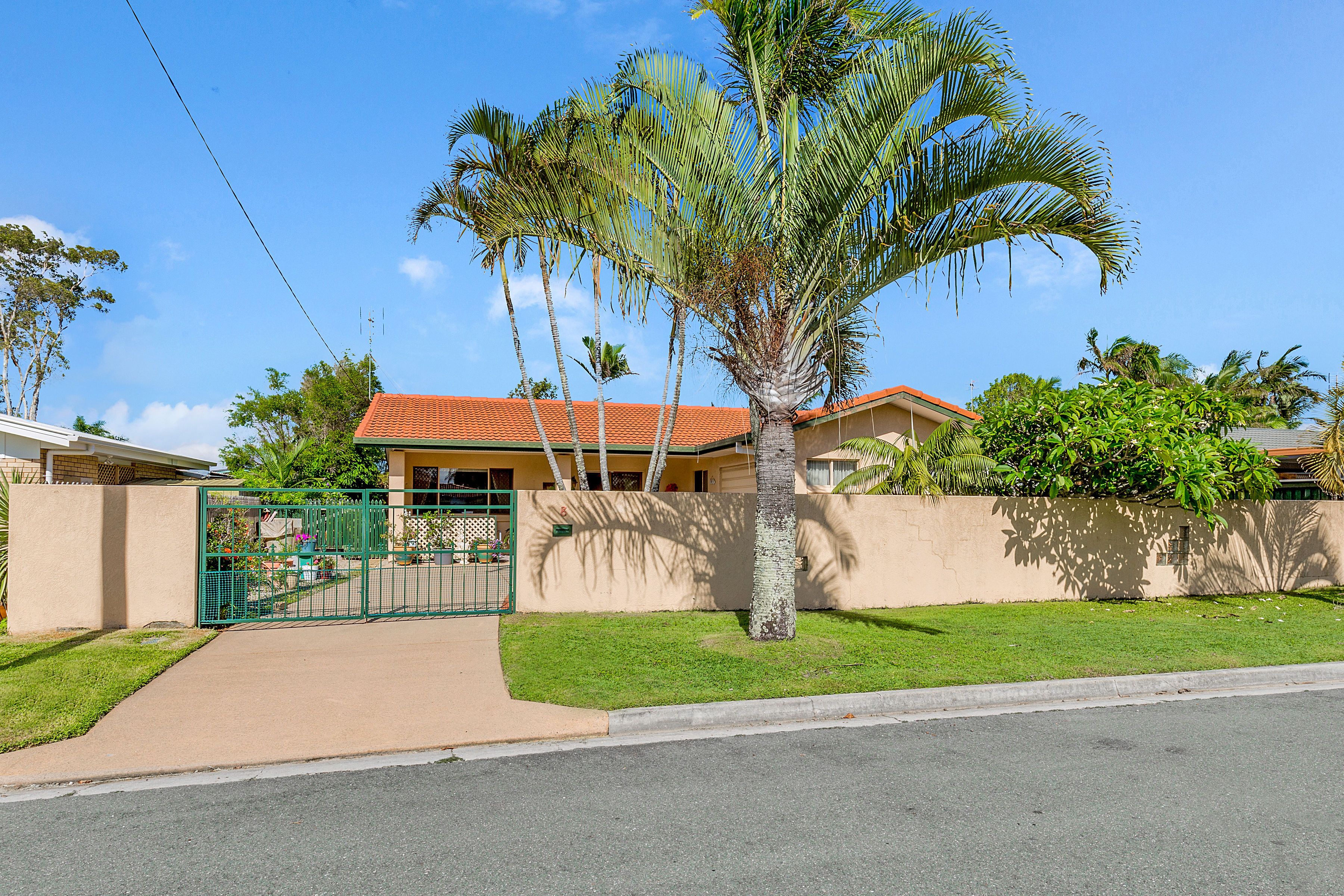 8 Elinya Street, Battery Hill, QLD 4551