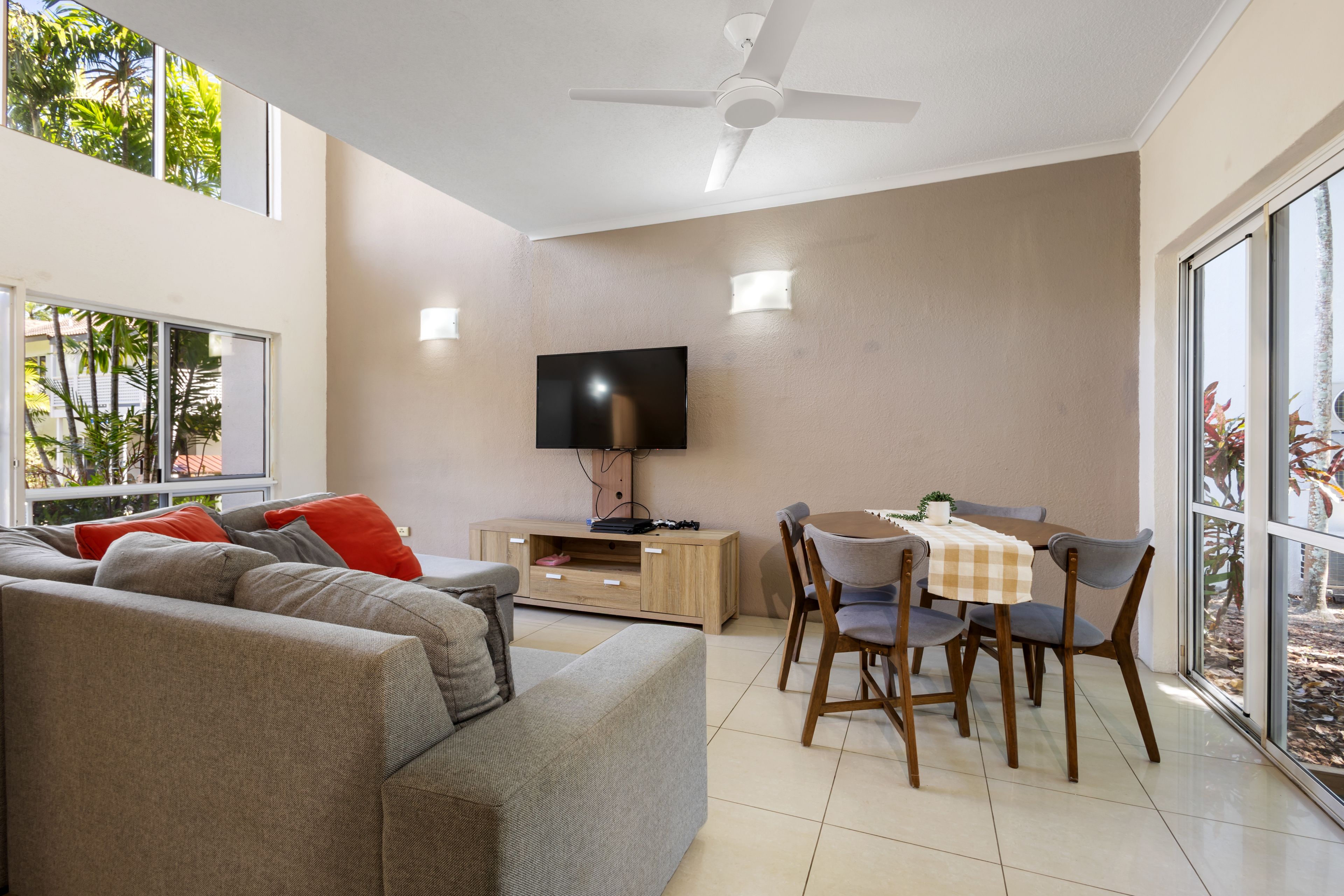 97/121-137 Port Douglas Road — photo 3 of 24