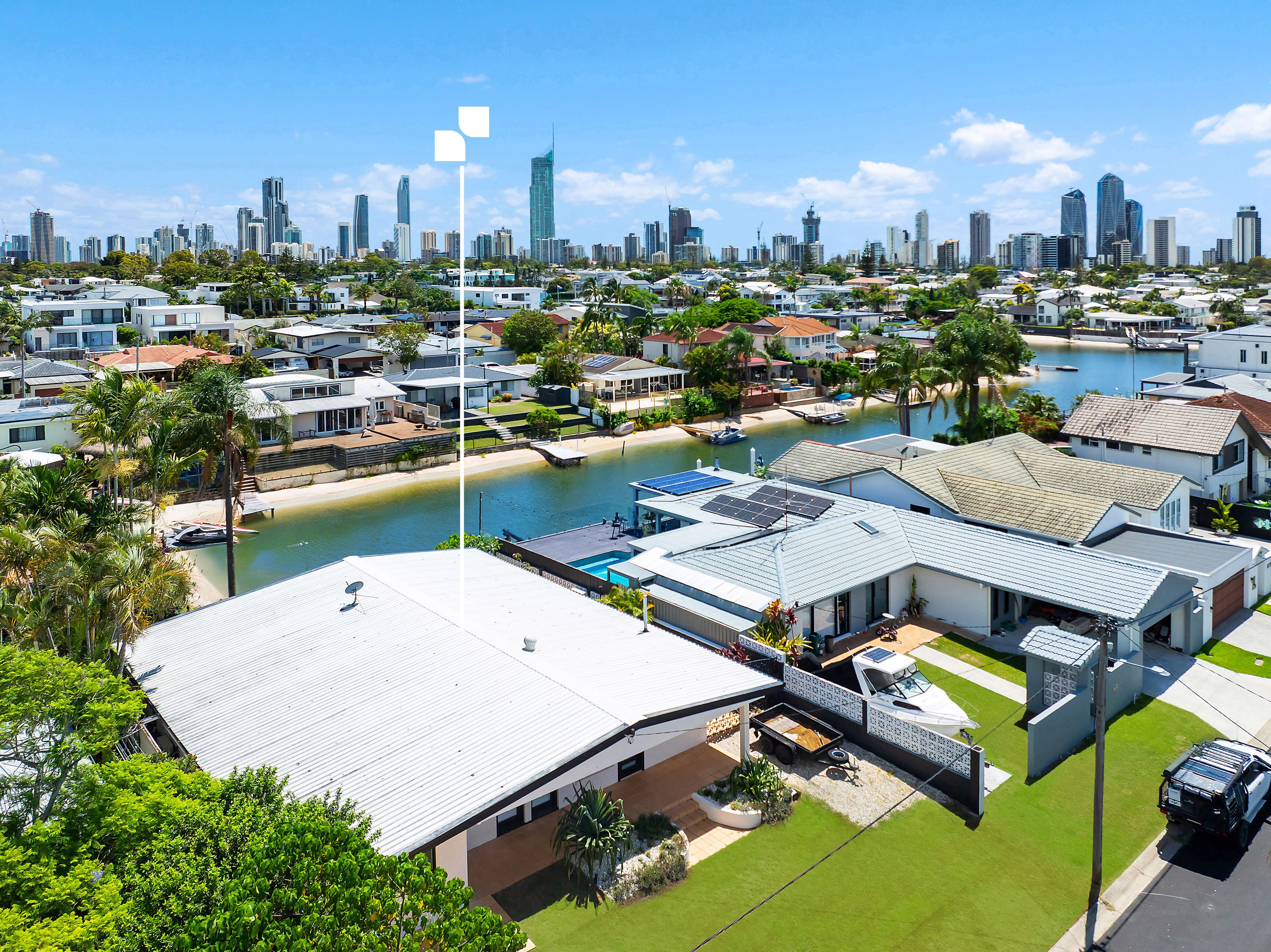1 Alvarado Court, Broadbeach Waters QLD 4218