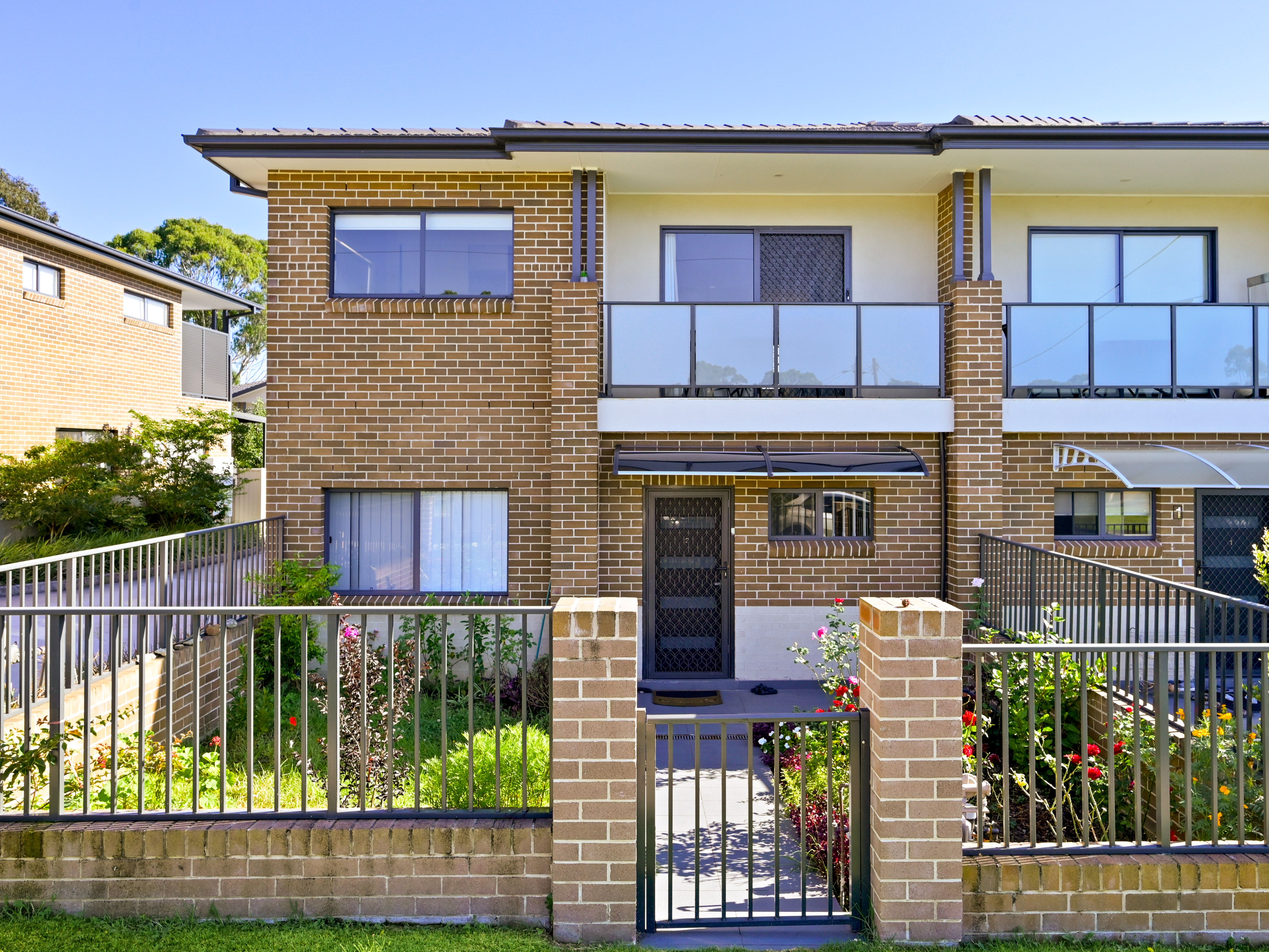 26 Third Avenue, Macquarie Fields NSW 2564