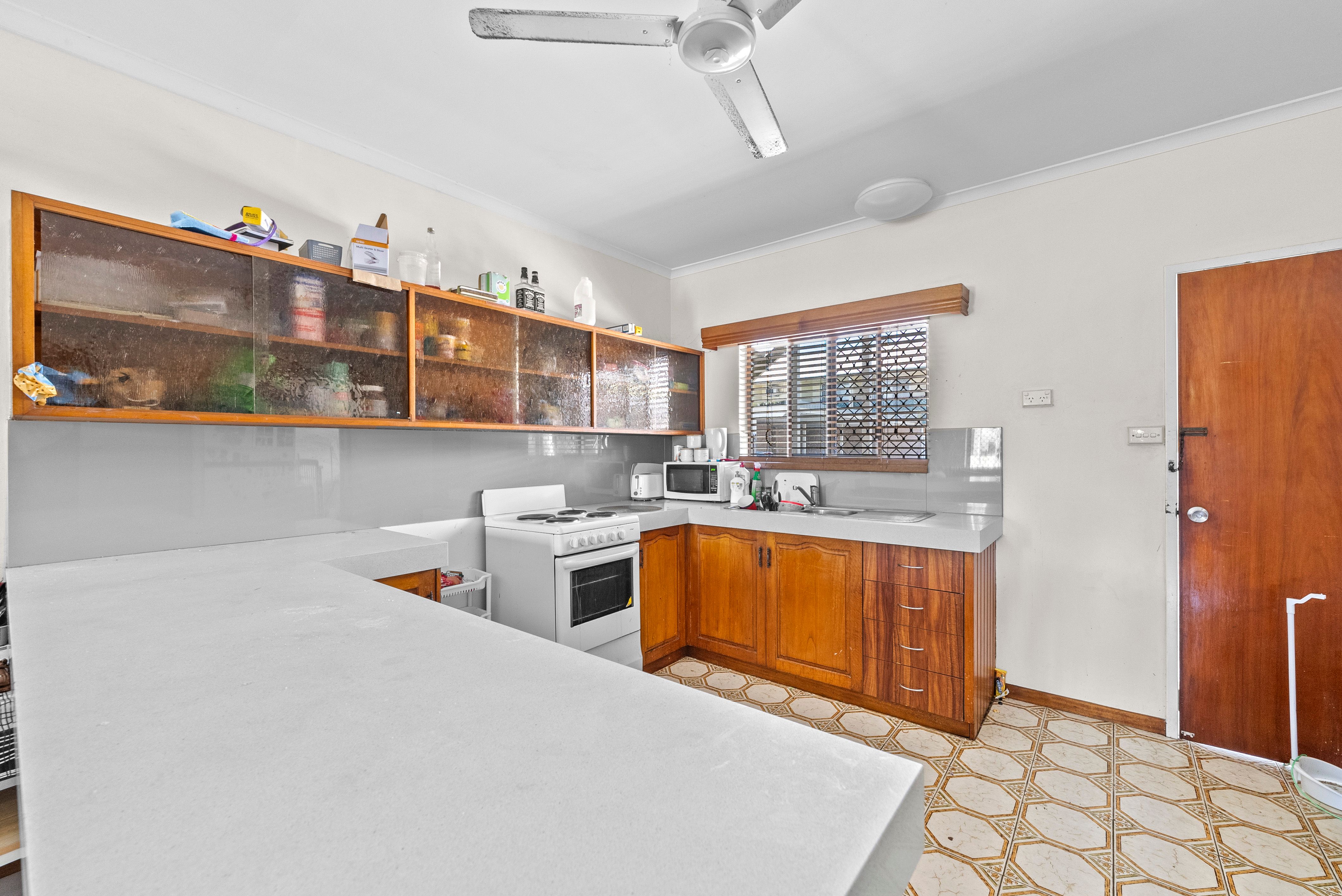 2/14 Jensen Street, Manoora, QLD 4870