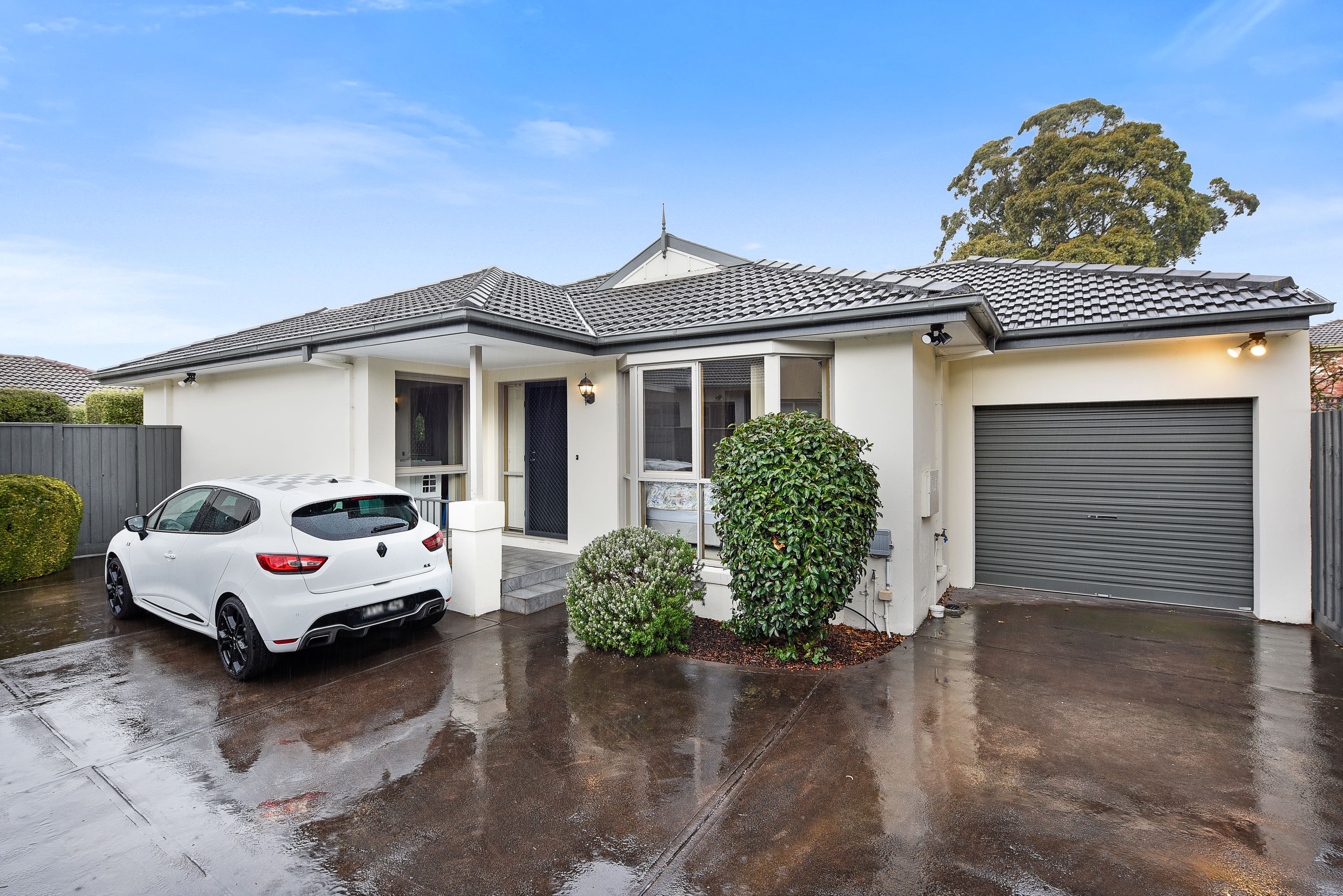 2/36 Cambridge Drive — photo 8 of 9