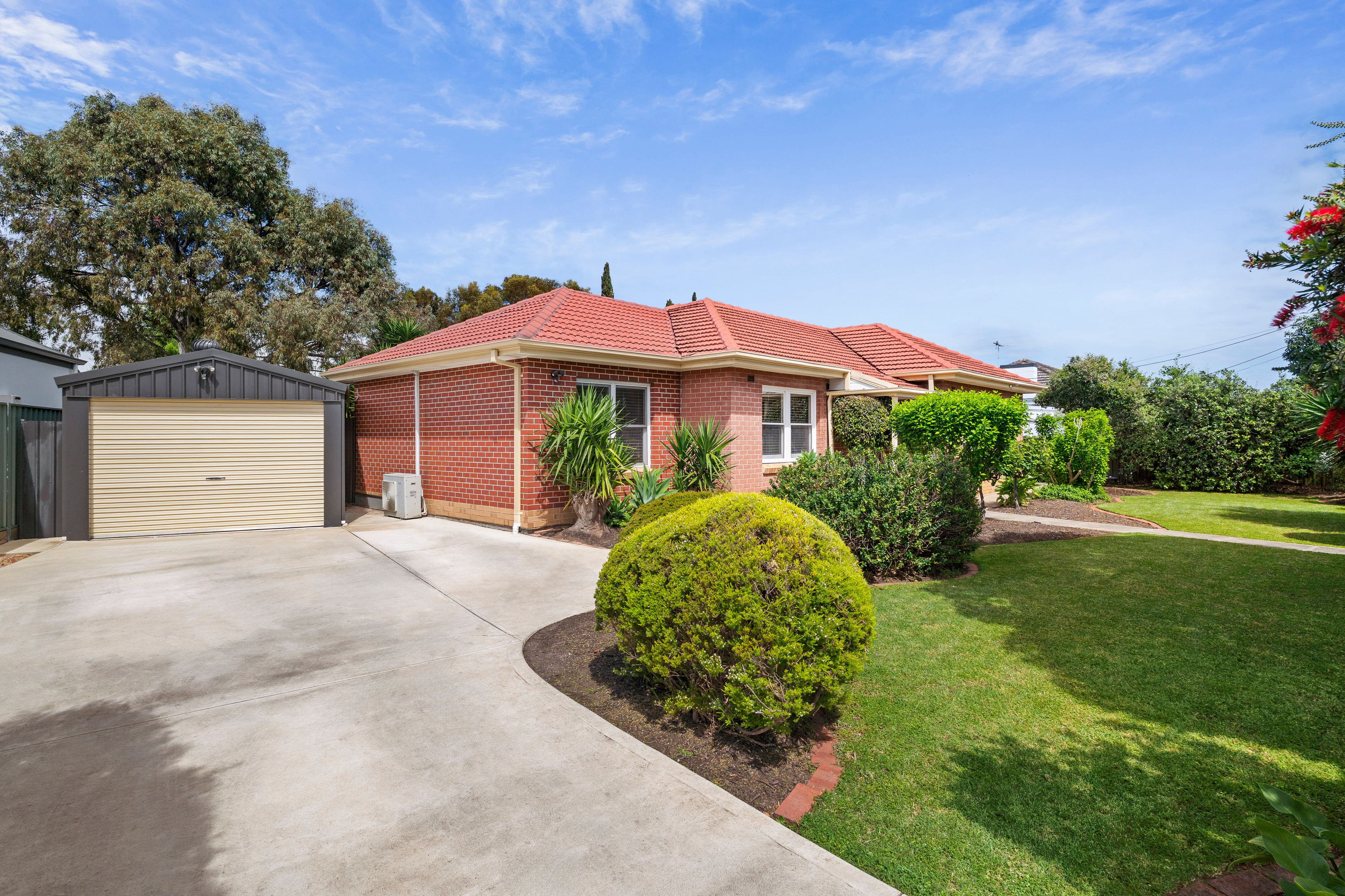 4 Edwards Avenue, Park Holme, SA 5043