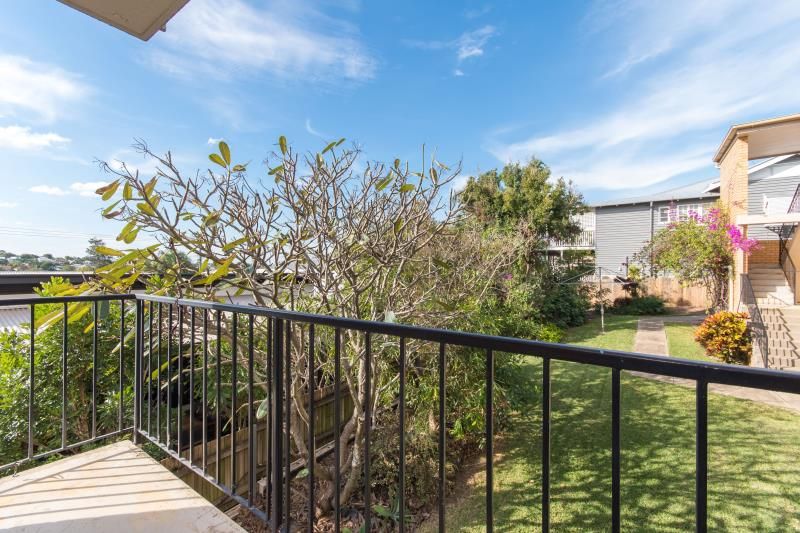 1/8 Explorer Street, Toowong, QLD 4066