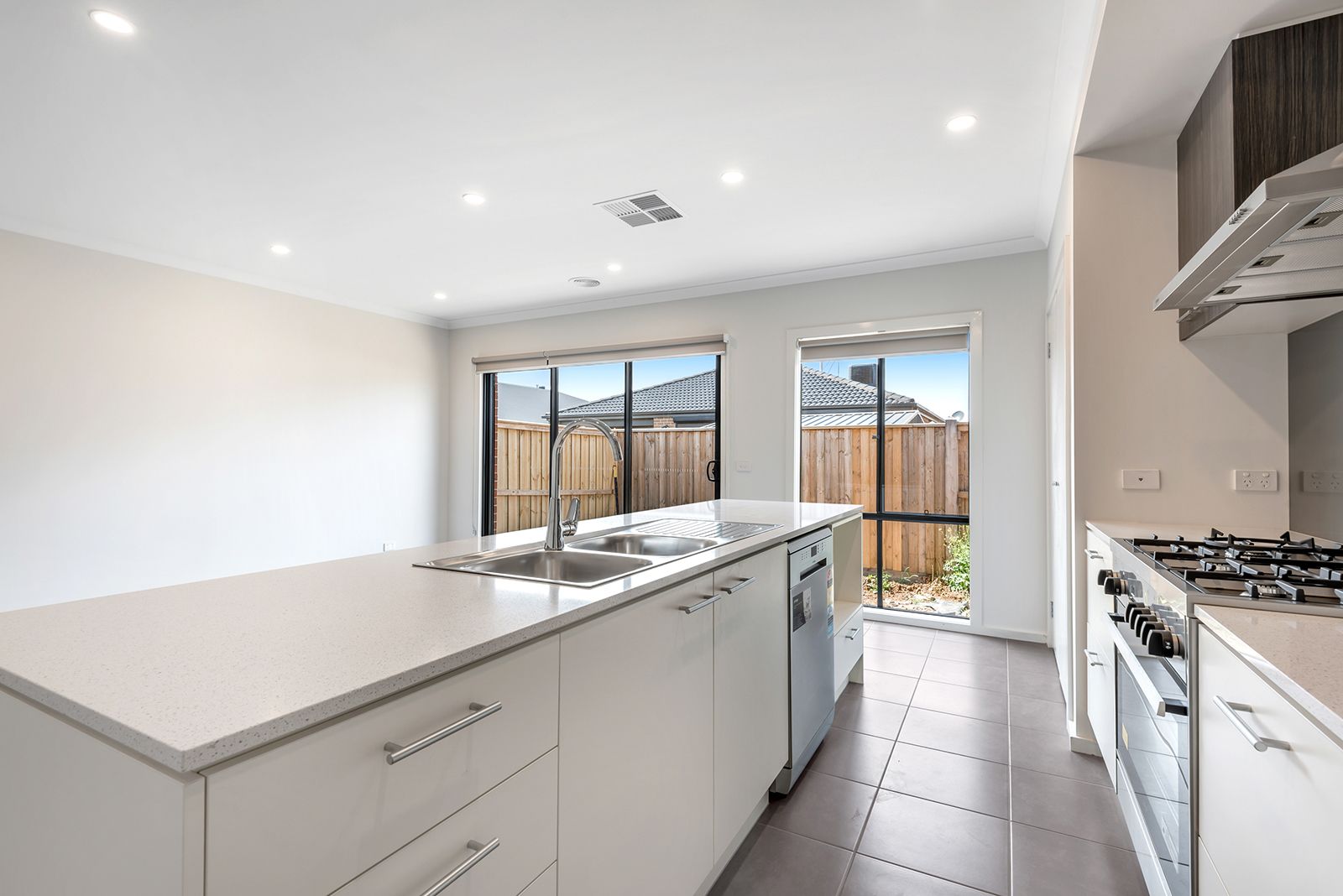 29 Brossard Road, Mickleham, VIC 3064