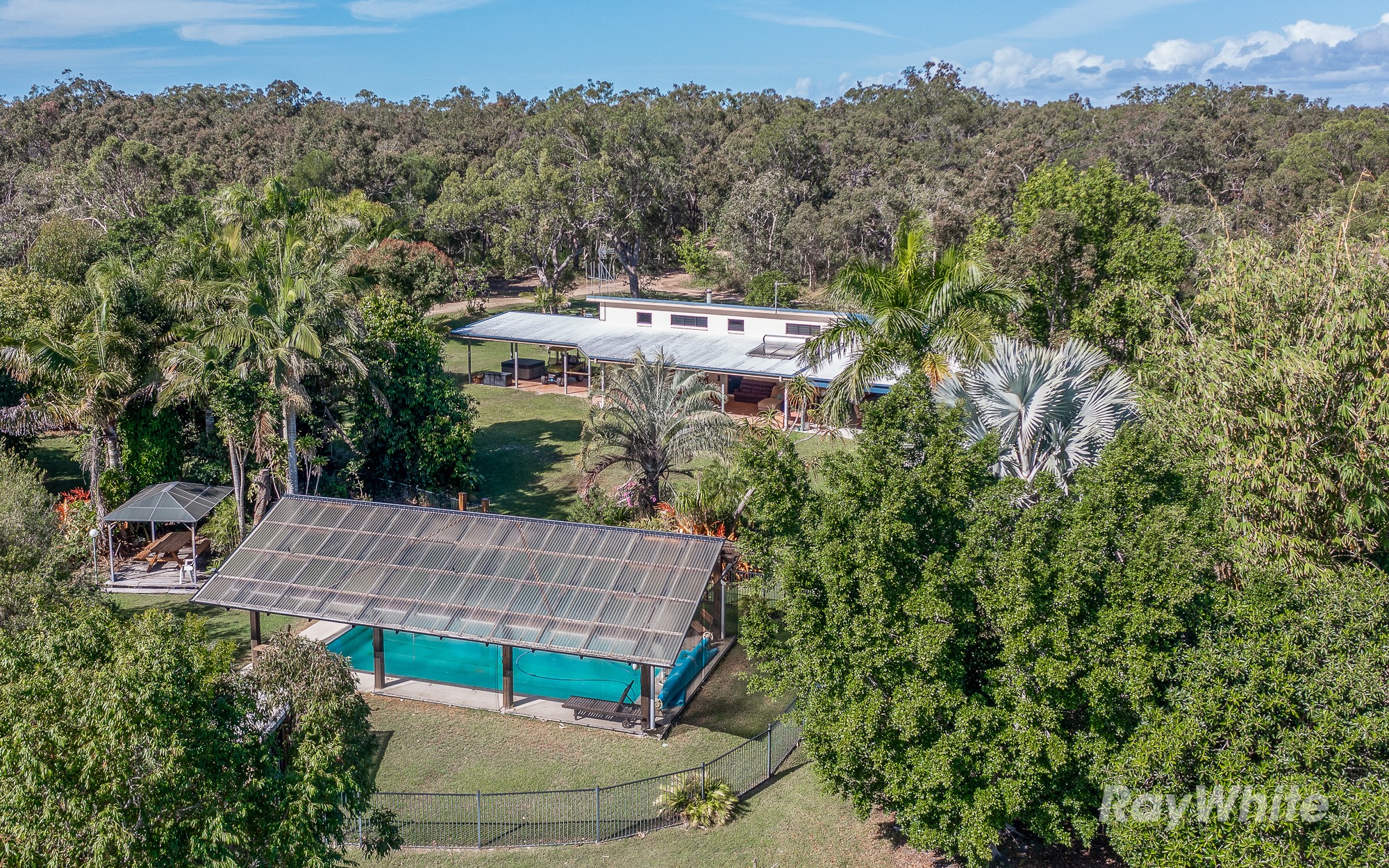 230 Lindy Drive, Rules Beach, QLD 4674