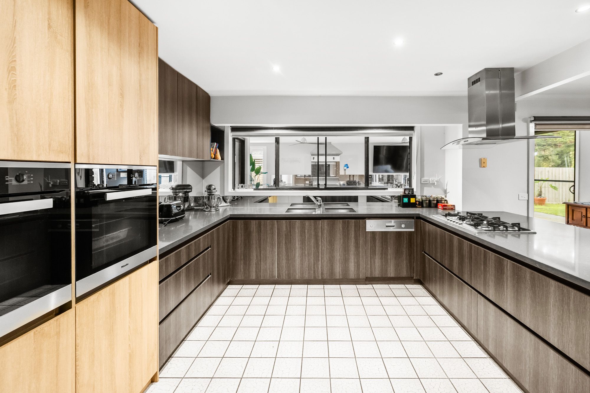 30 Tyrone Street — photo 7 of 23