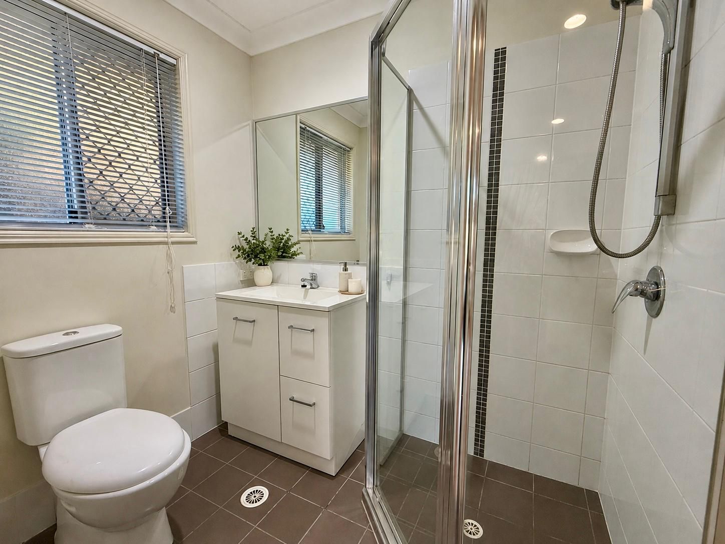 23 Hook Street — photo 3 of 17