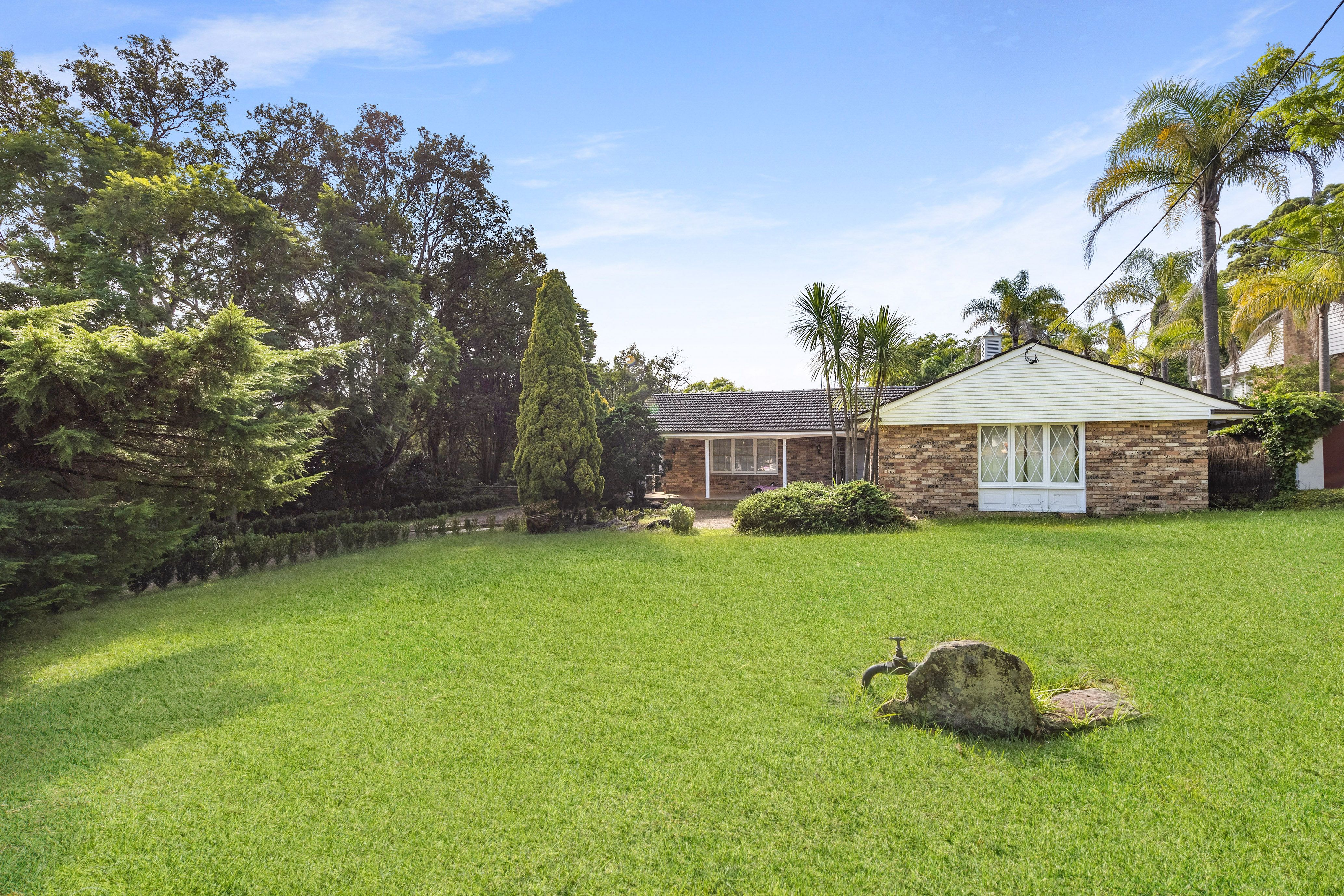 9 Collins Road, St Ives NSW 2075