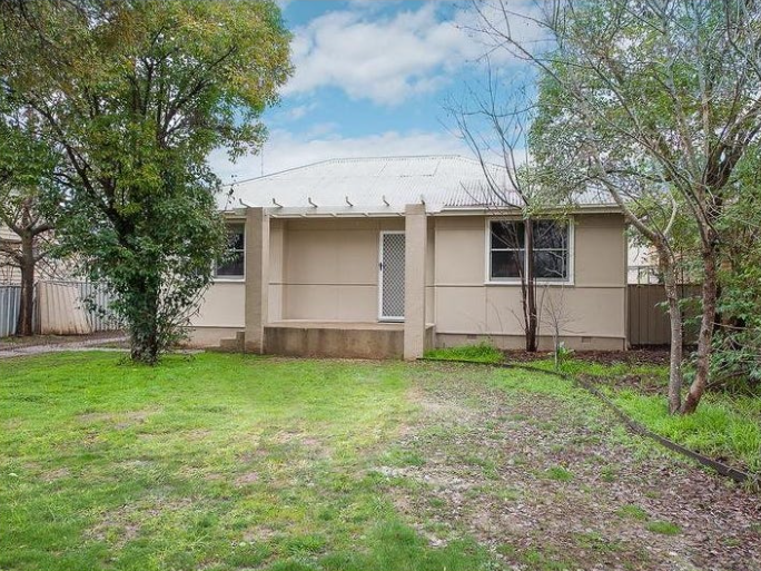 1045 Koonwarra Street, North Albury, NSW 2640 Leased House Ray