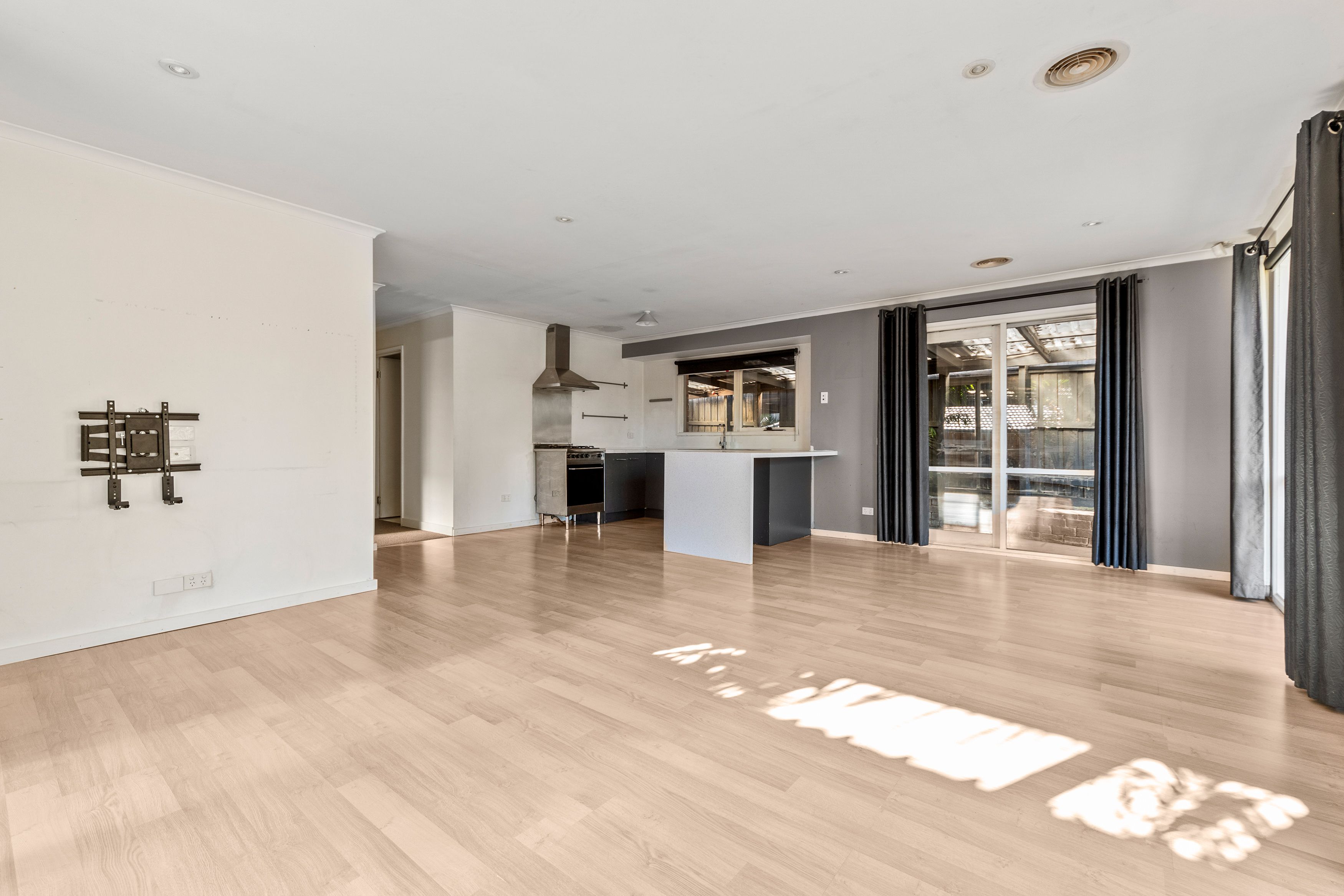 2 Leonard Drive, Langwarrin, VIC 3910