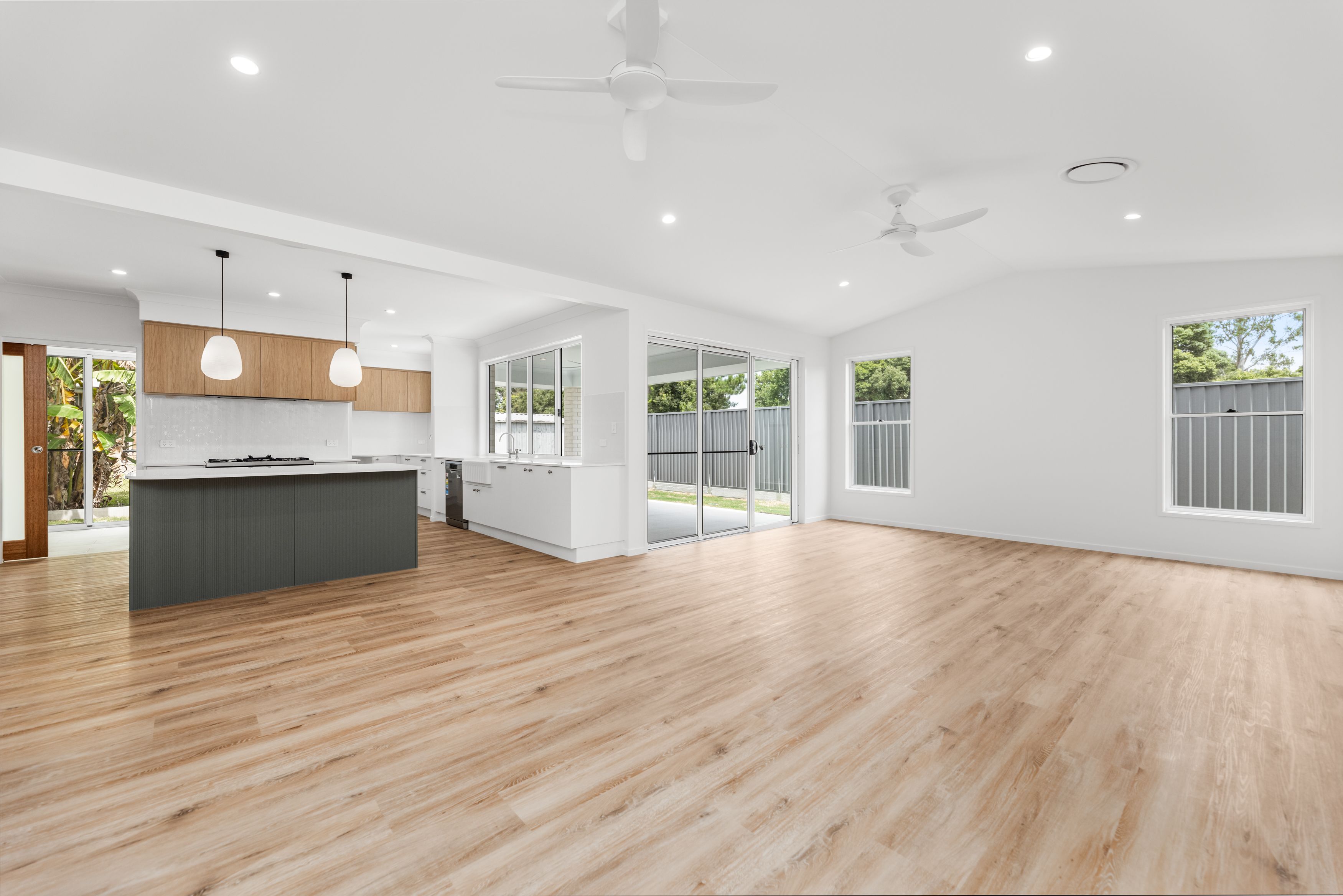 2a Gloucester Street, Woodford, QLD 4514