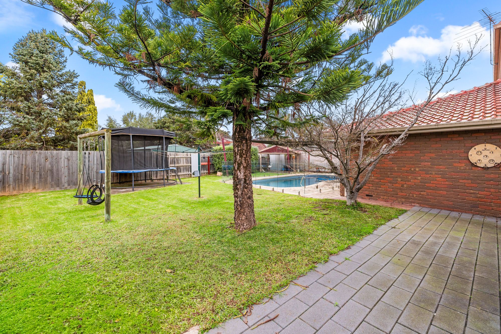 30 Tyrone Street — photo 21 of 23