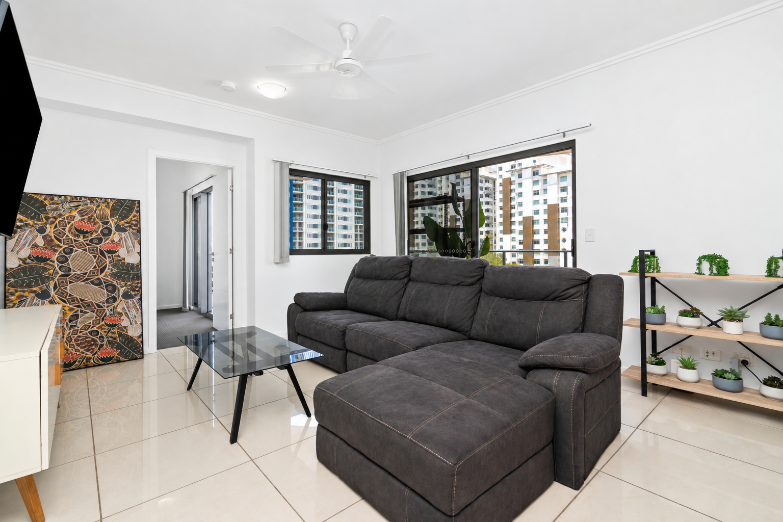 19/108 Mitchell Street — photo 4 of 17