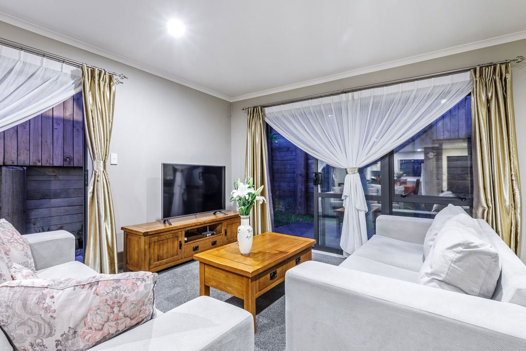40 Springvale Drive, Albany, North Shore City