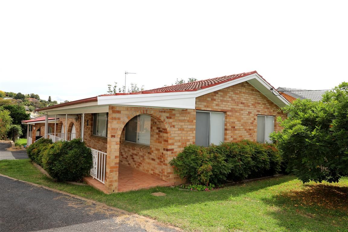 1/9 Kaleema Crescent, Tumut, NSW 2720
