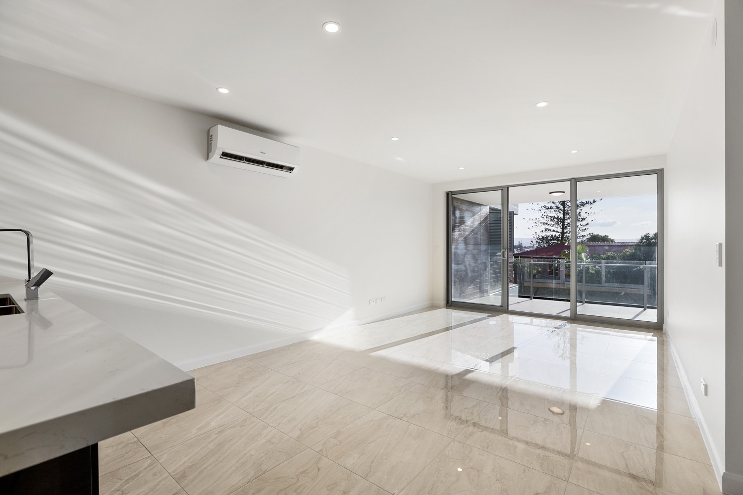 202/14 Cannes Avenue, Surfers Paradise, QLD 4217