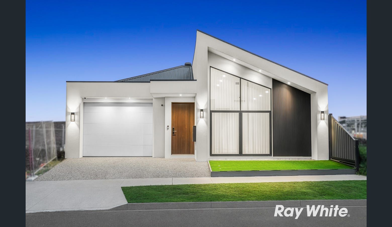 10 Axillaris Street — photo from Ray White Donnybrook