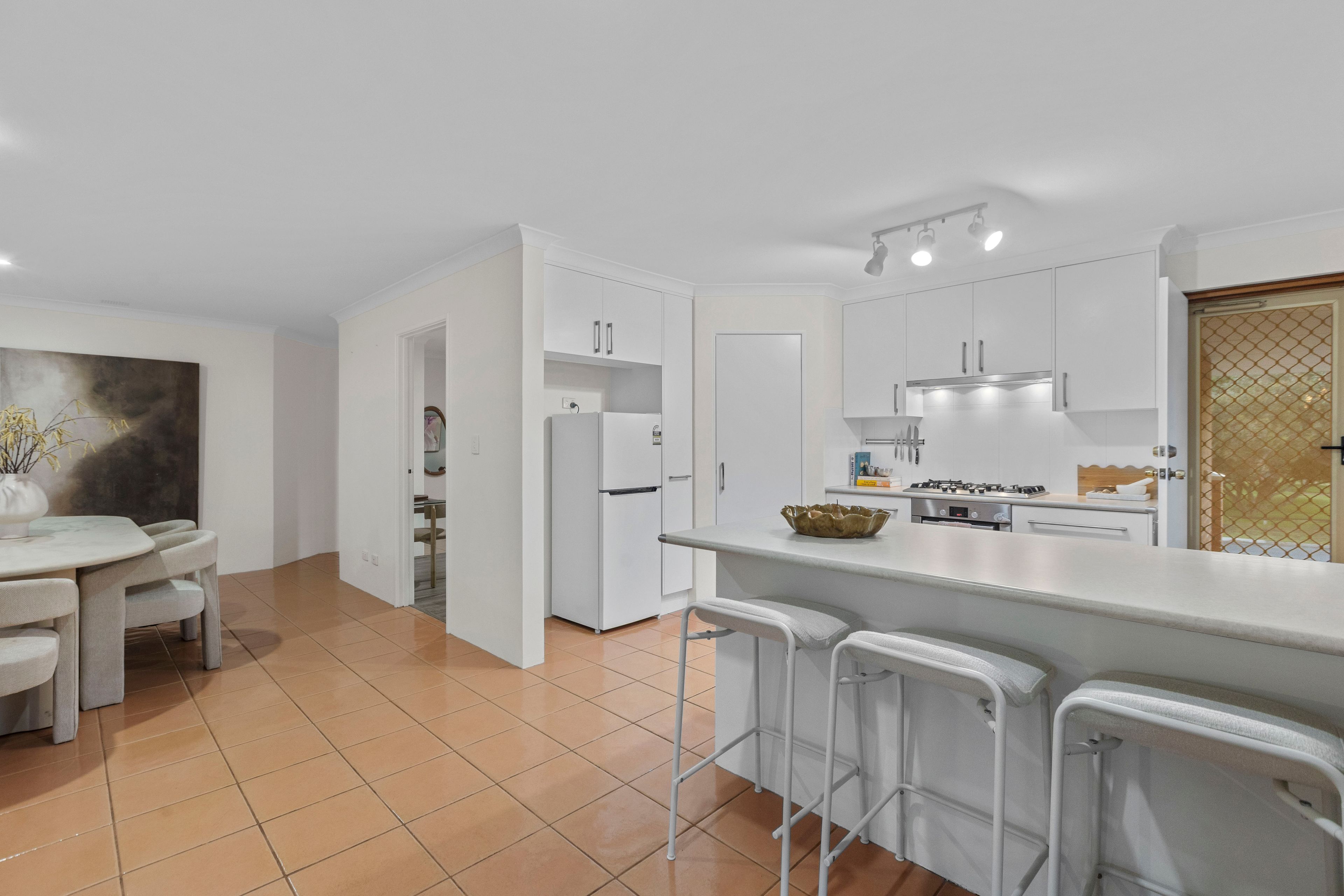 75 Wahroonga Way — photo 15 of 30