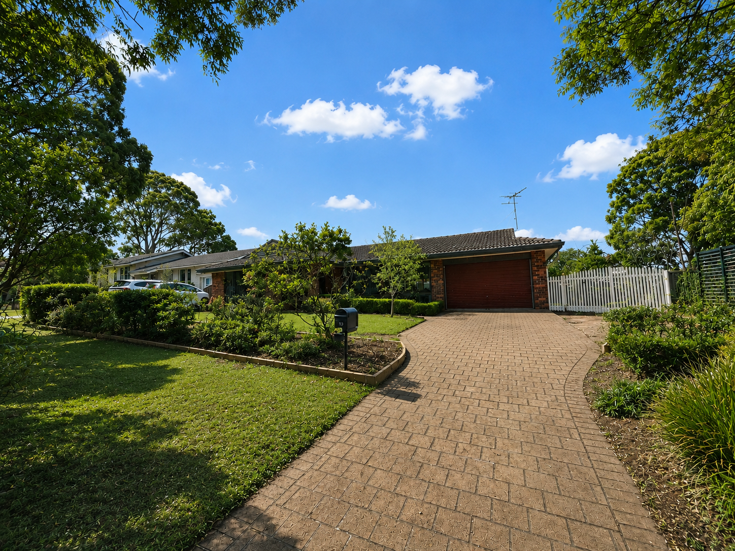 13 Bruchhauser Crescent, Elderslie, NSW 2570
