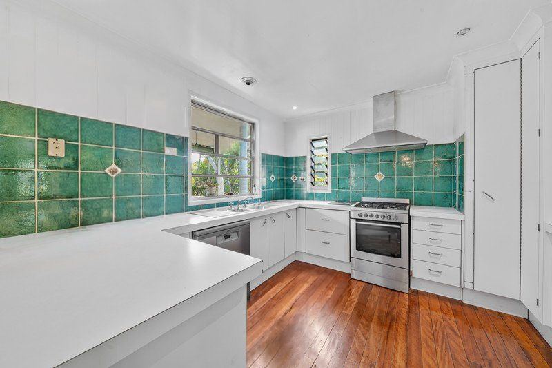 8 Pheasant Avenue — photo 3 of 14