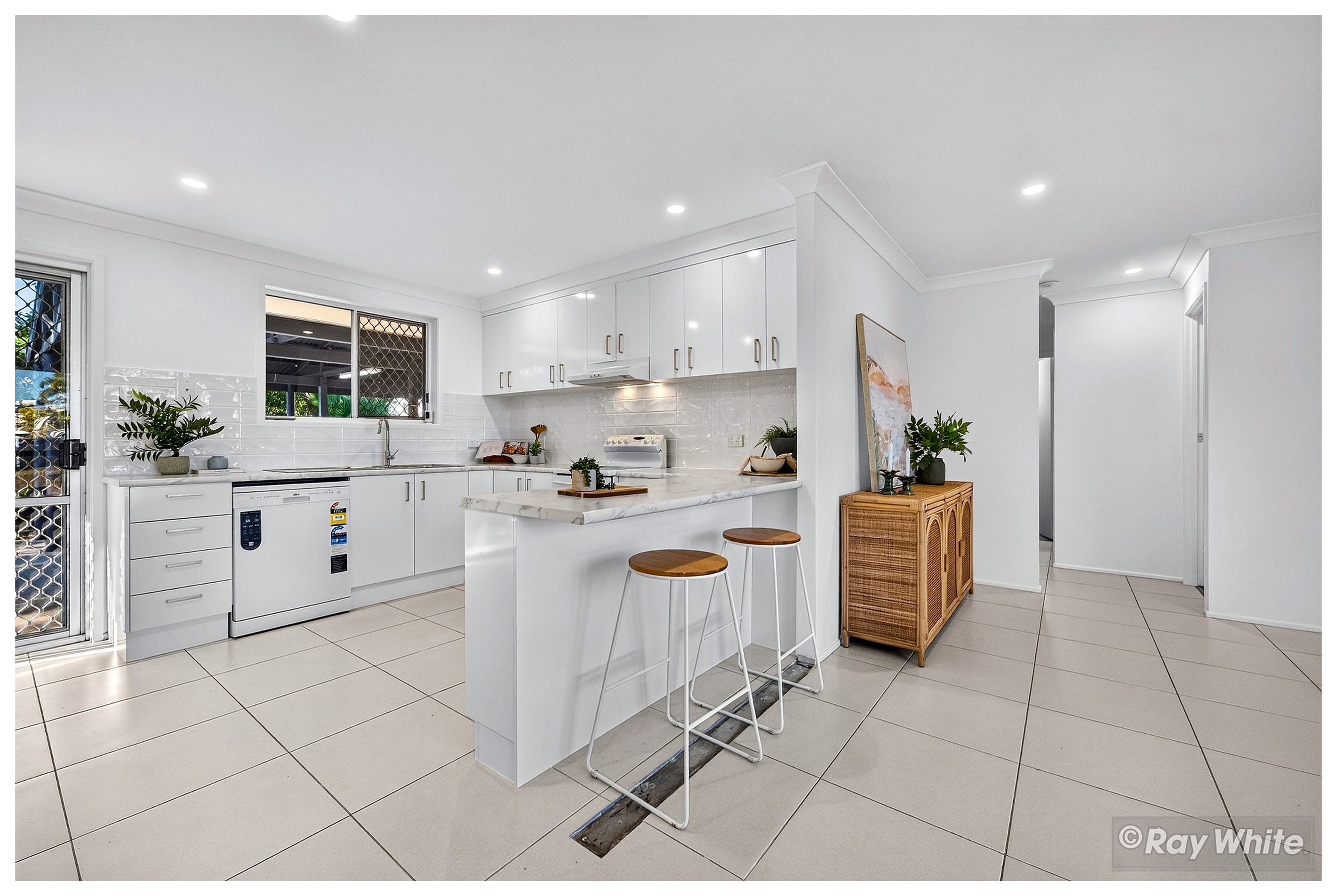 44 Barrett Street, Norman Gardens, QLD 4701