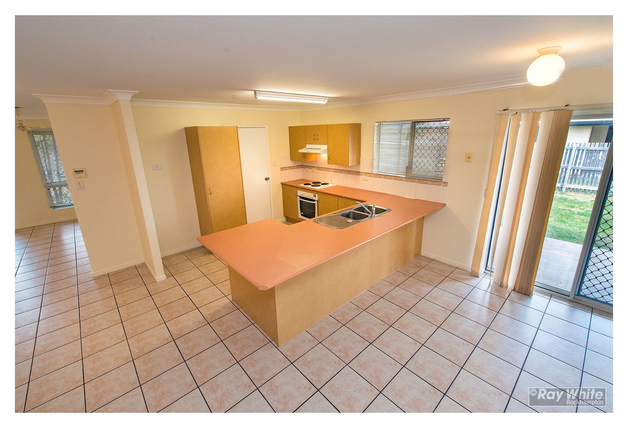 365 Farm Street, Norman Gardens, QLD 4701