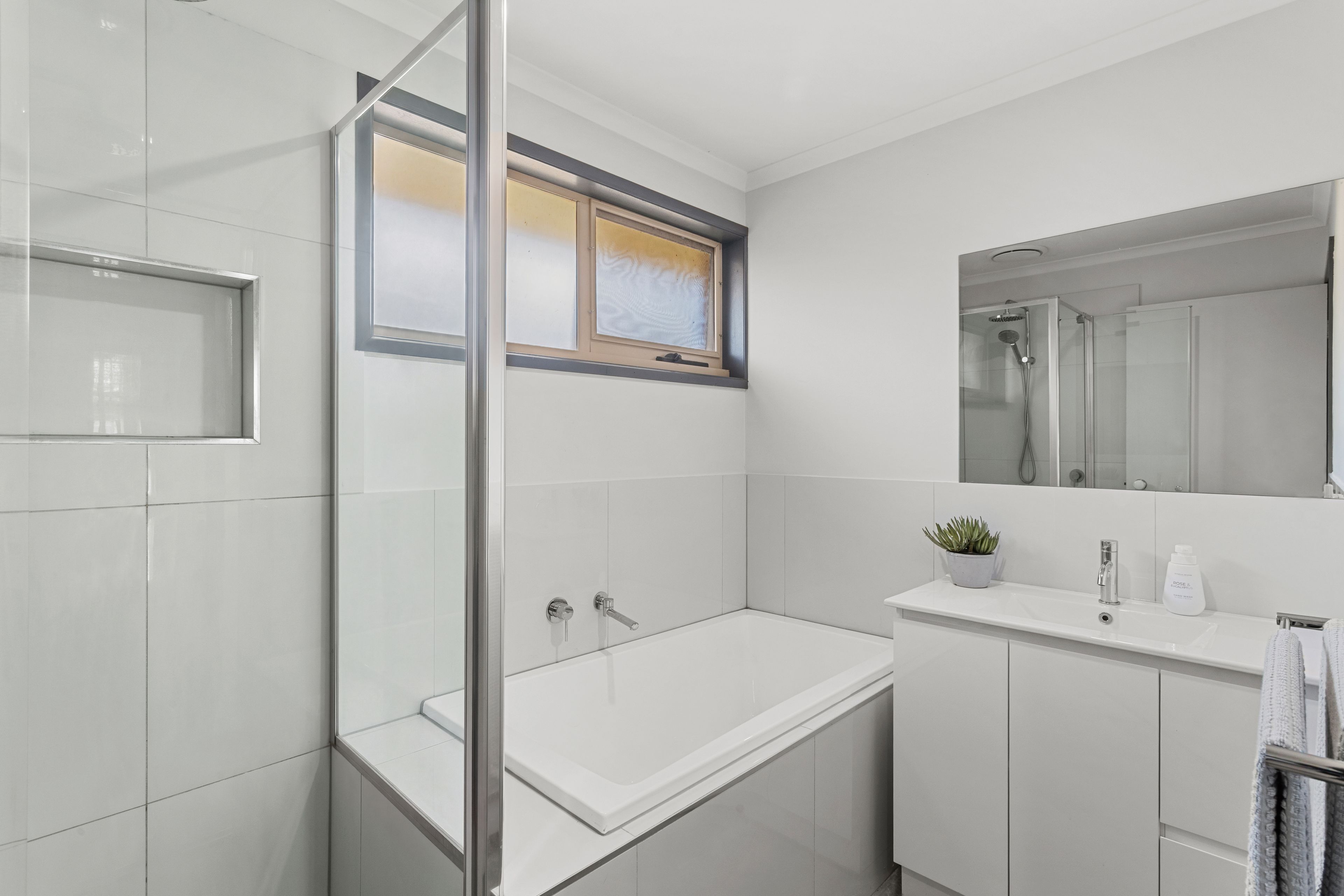 1/3 Vermay Avenue — photo 12 of 15