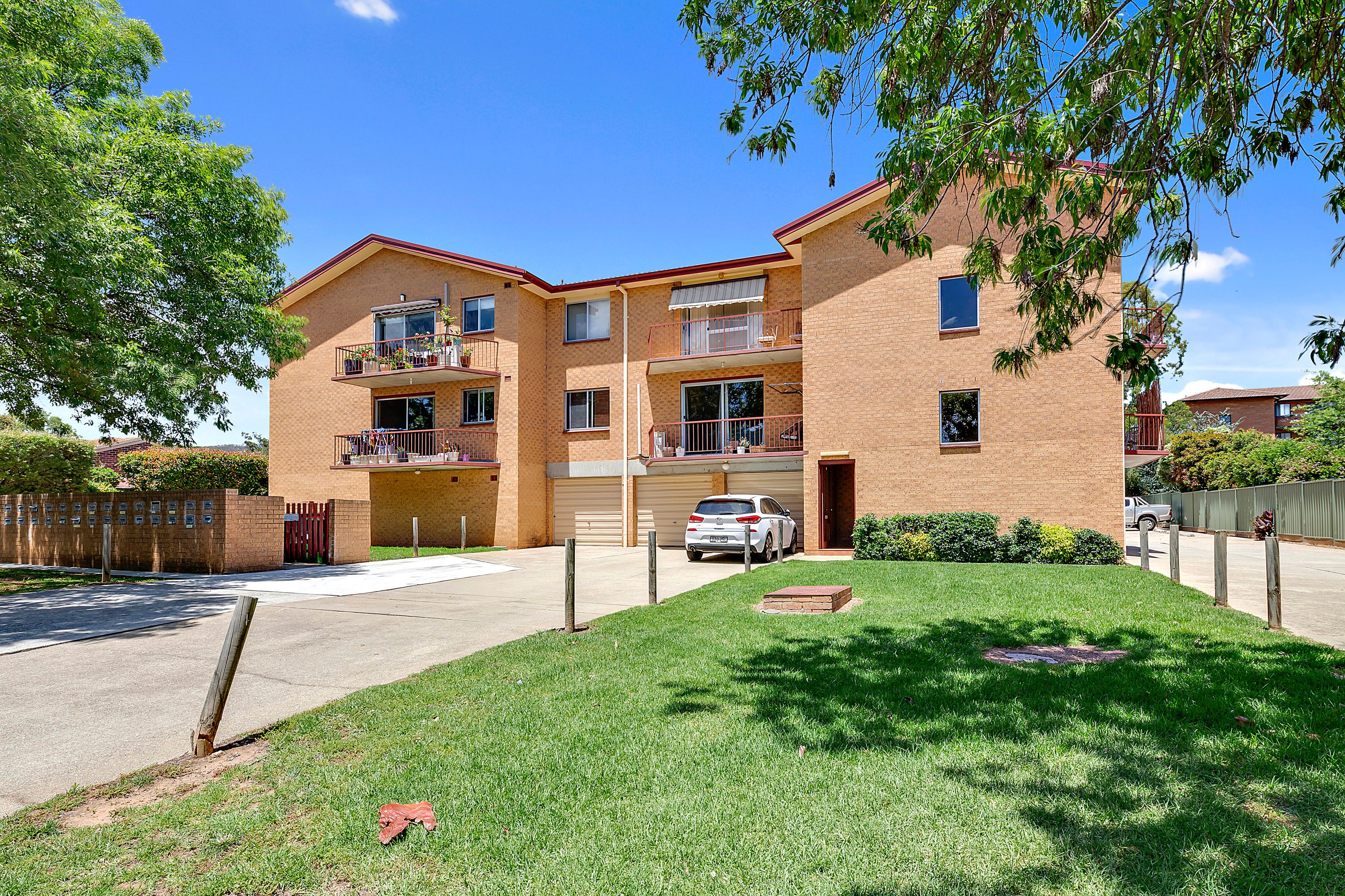 17 Mowatt Street, Queanbeyan NSW 2620