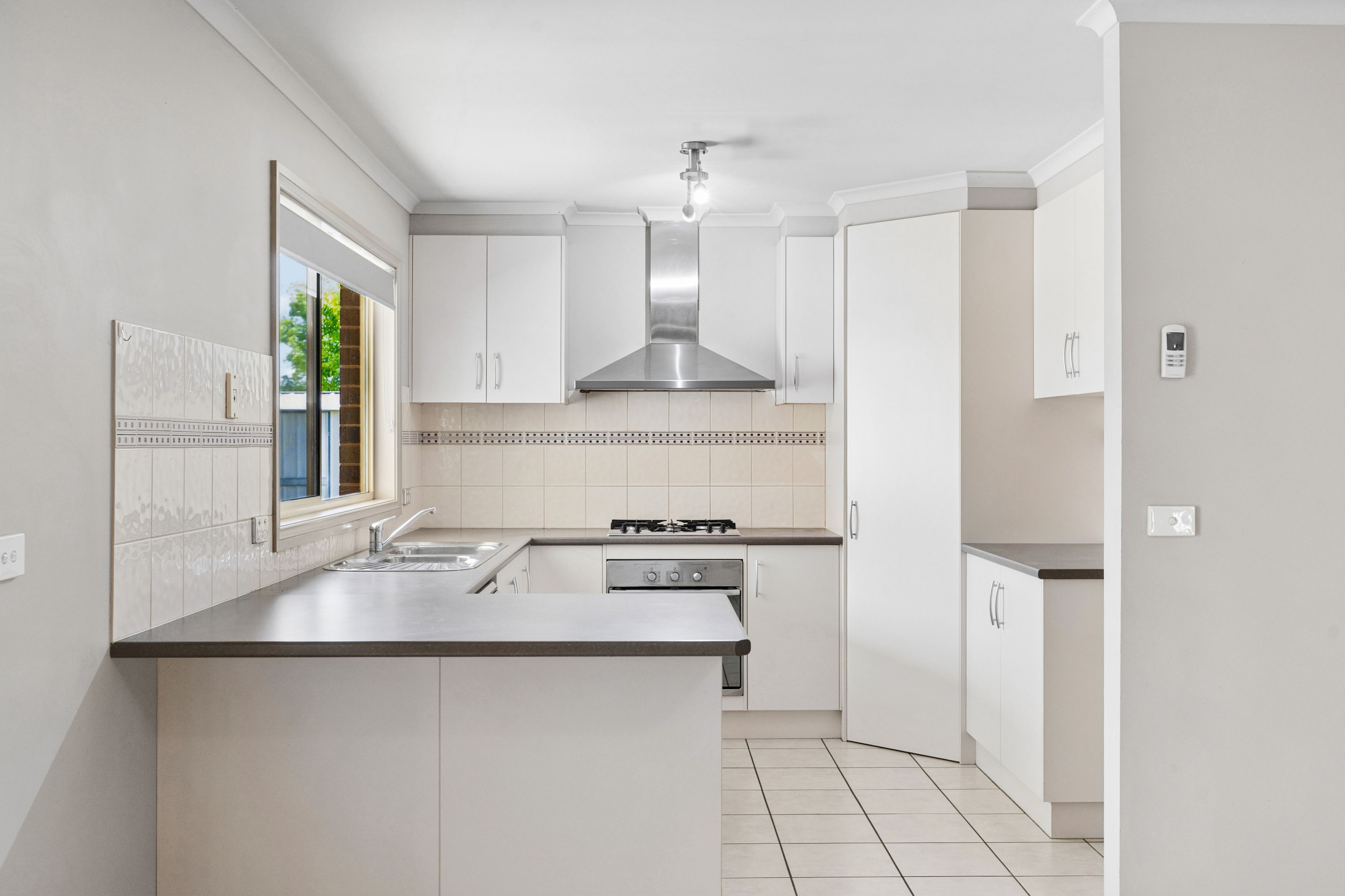 37 Herston Drive — photo 3 of 15